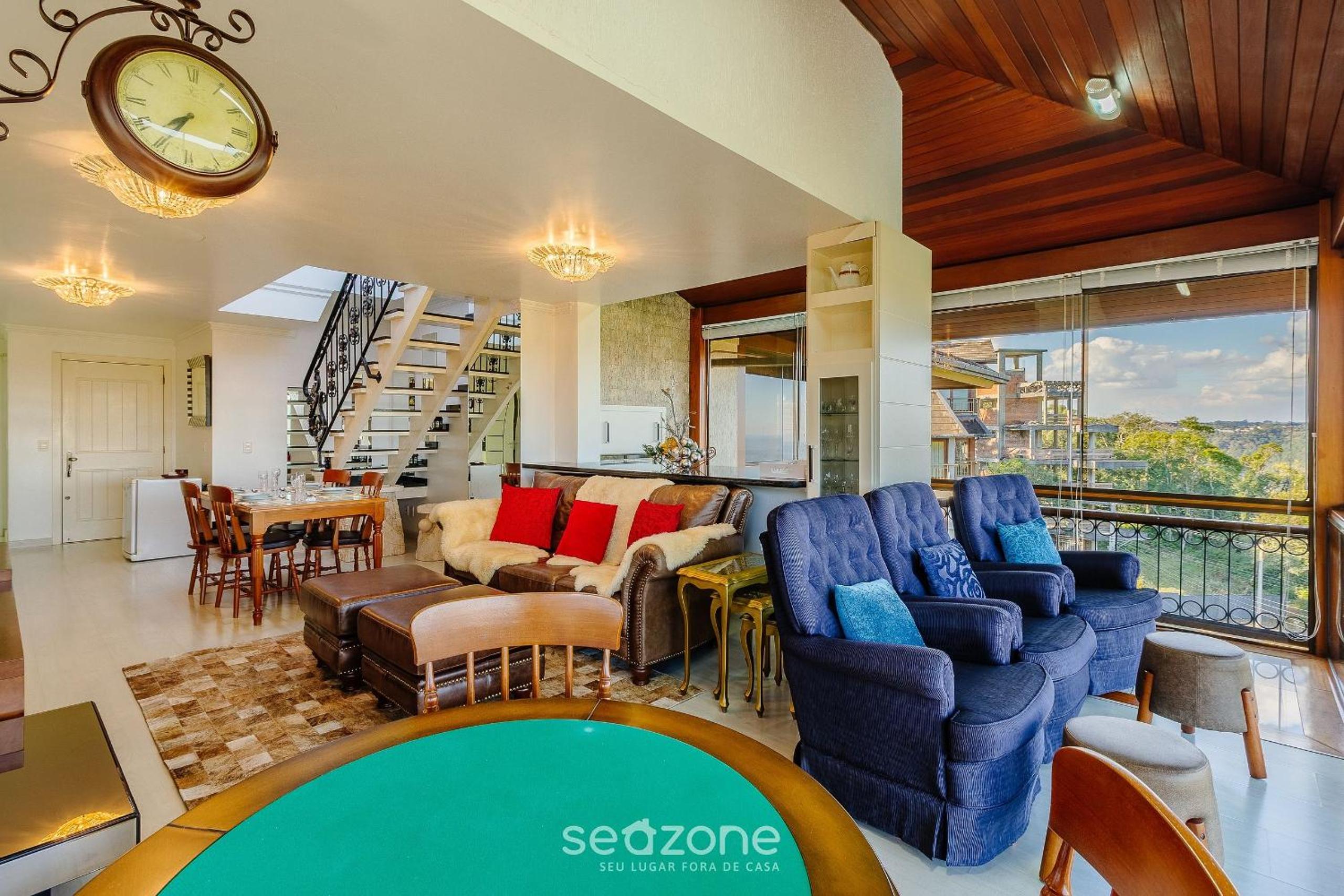 3 Bedroom Apartment with Mountain View RLU0302