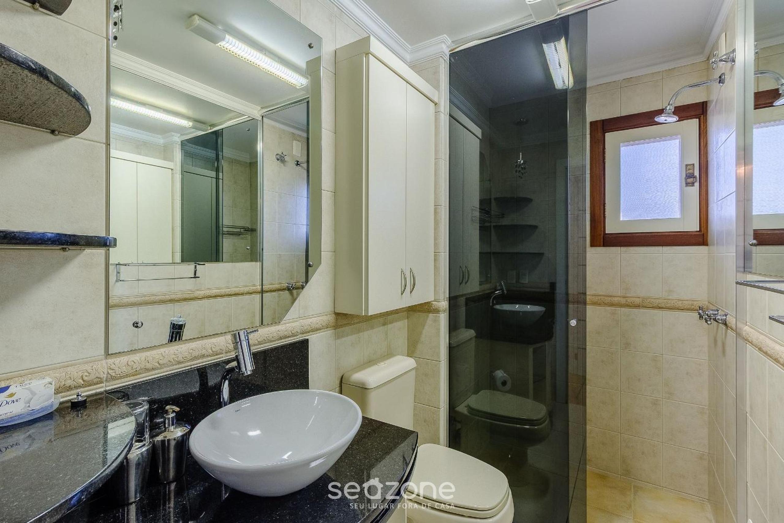 3 Bedroom Apartment with Mountain View RLU0302