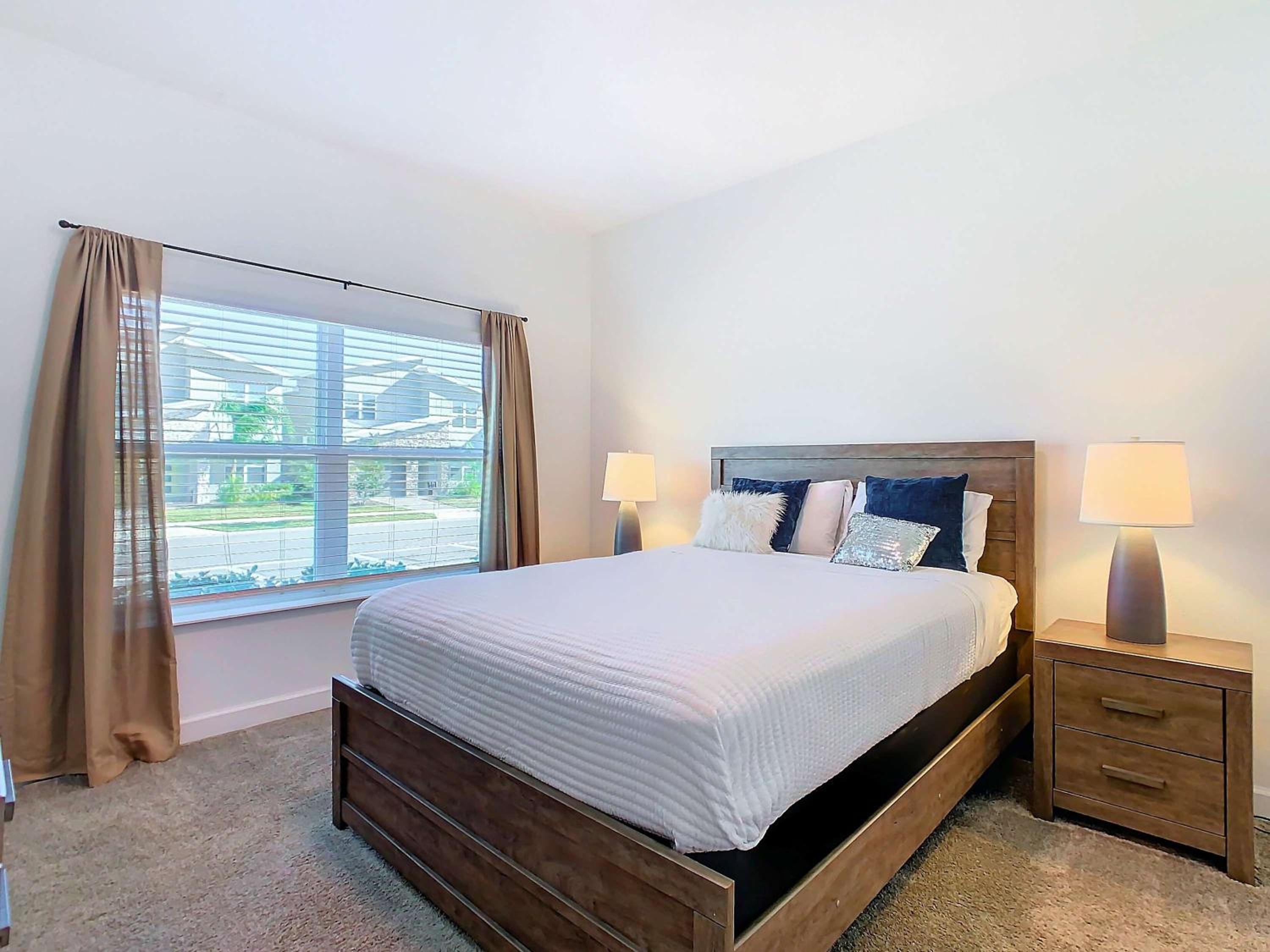 Family Oasis with Private Pool and access to 2 clubhouses - Free Waterpark