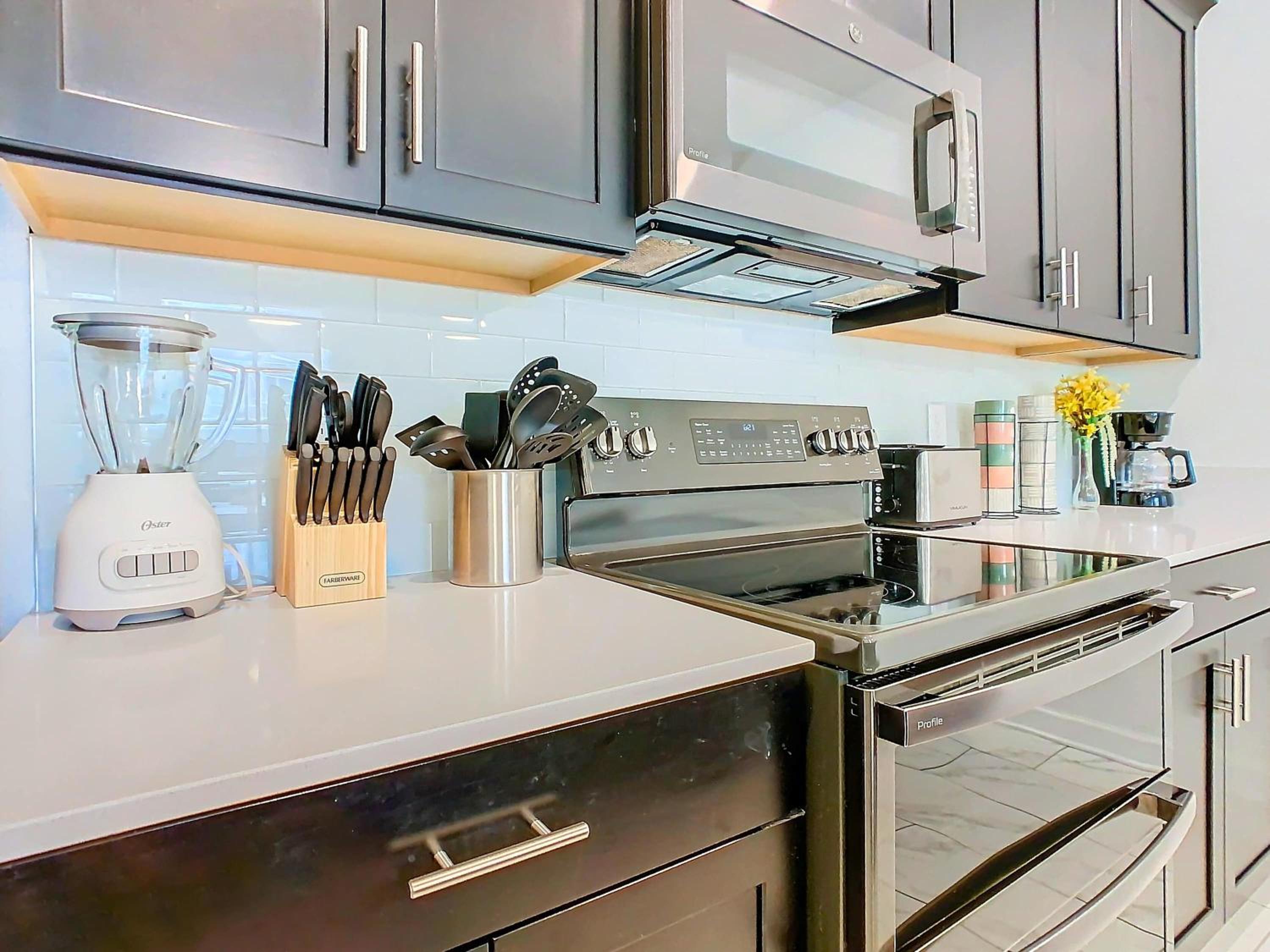 Family Oasis with Private Pool and access to 2 clubhouses - Free Waterpark