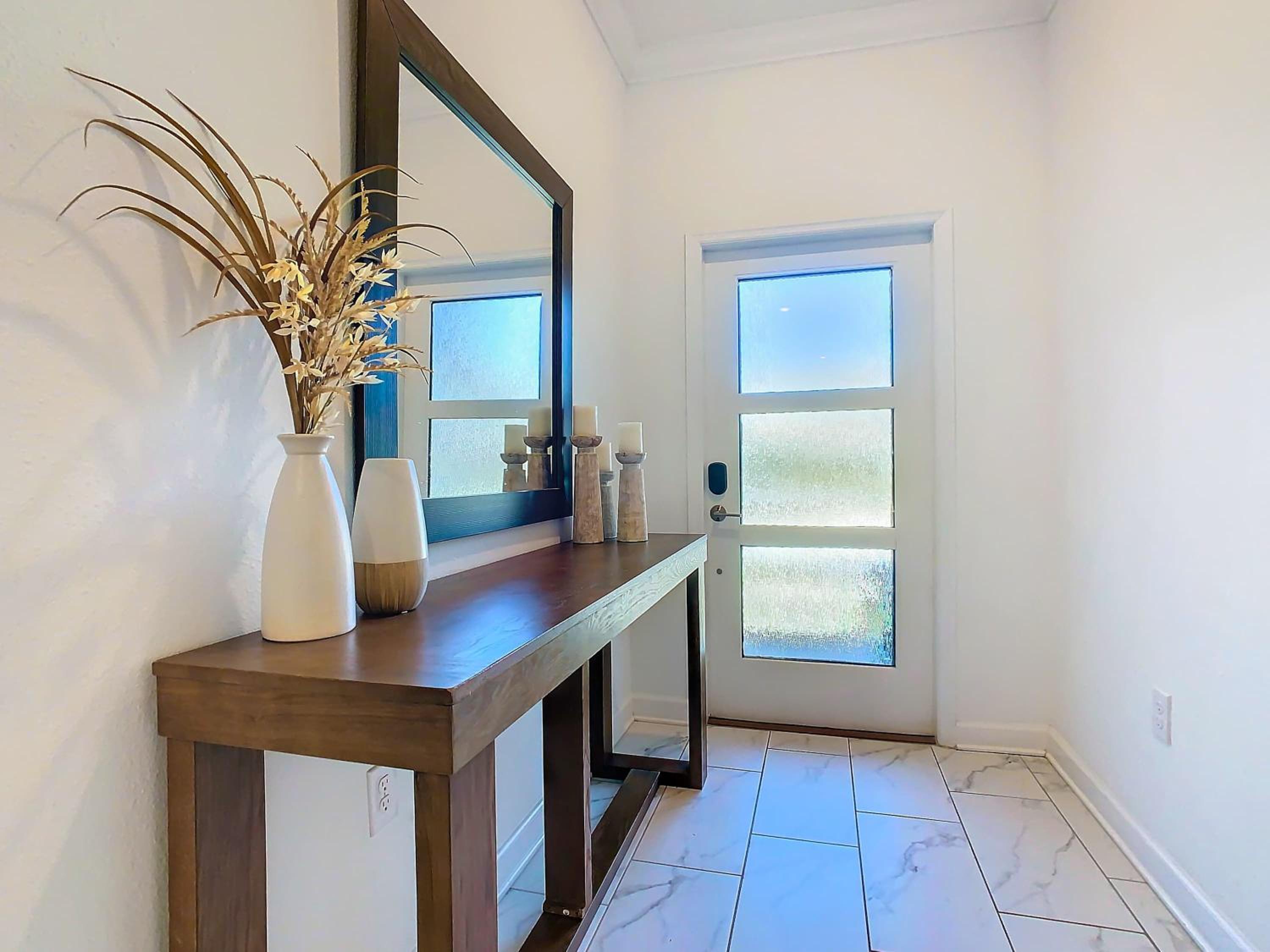 Family Oasis with Private Pool and access to 2 clubhouses - Free Waterpark