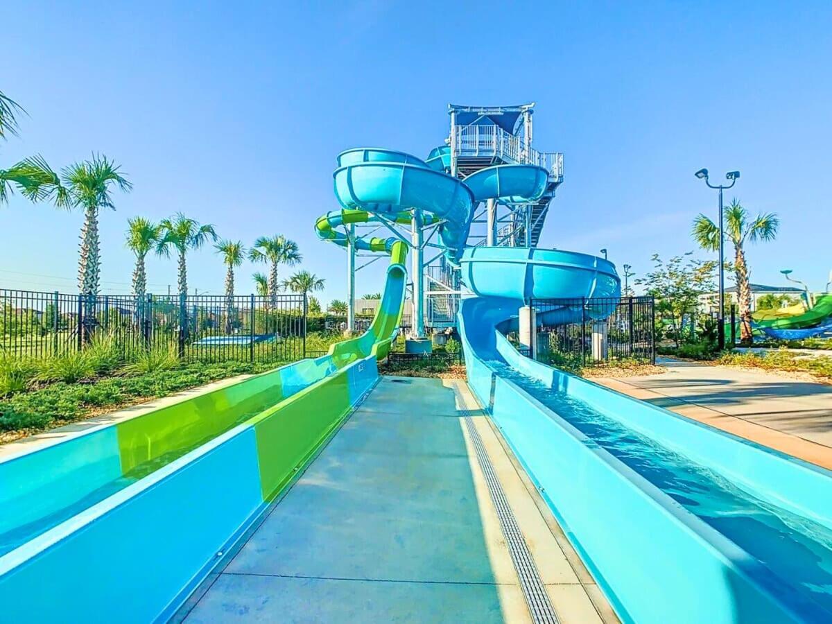 Family Oasis with Private Pool and access to 2 clubhouses - Free Waterpark