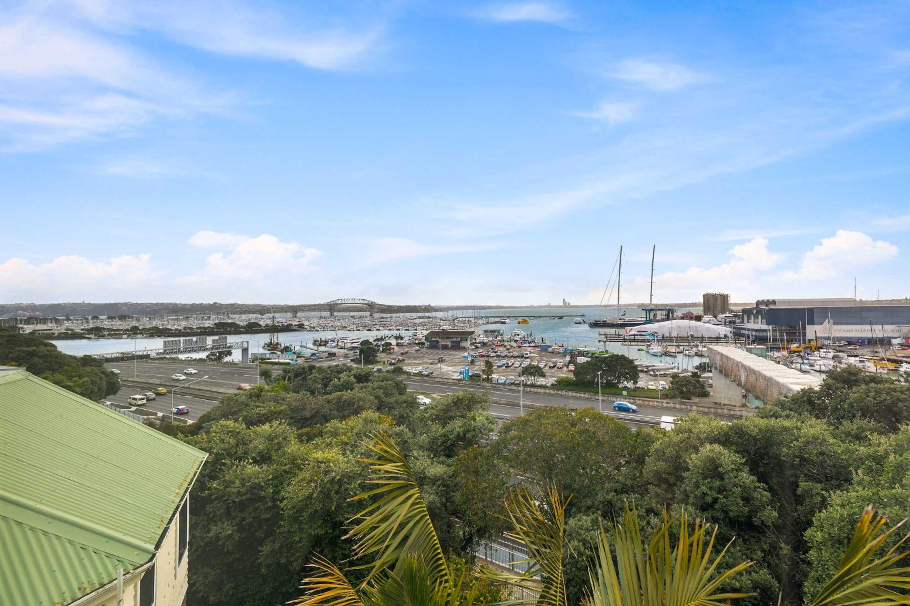Charming 2BR Home Near City & Bay by Zodiak Stays