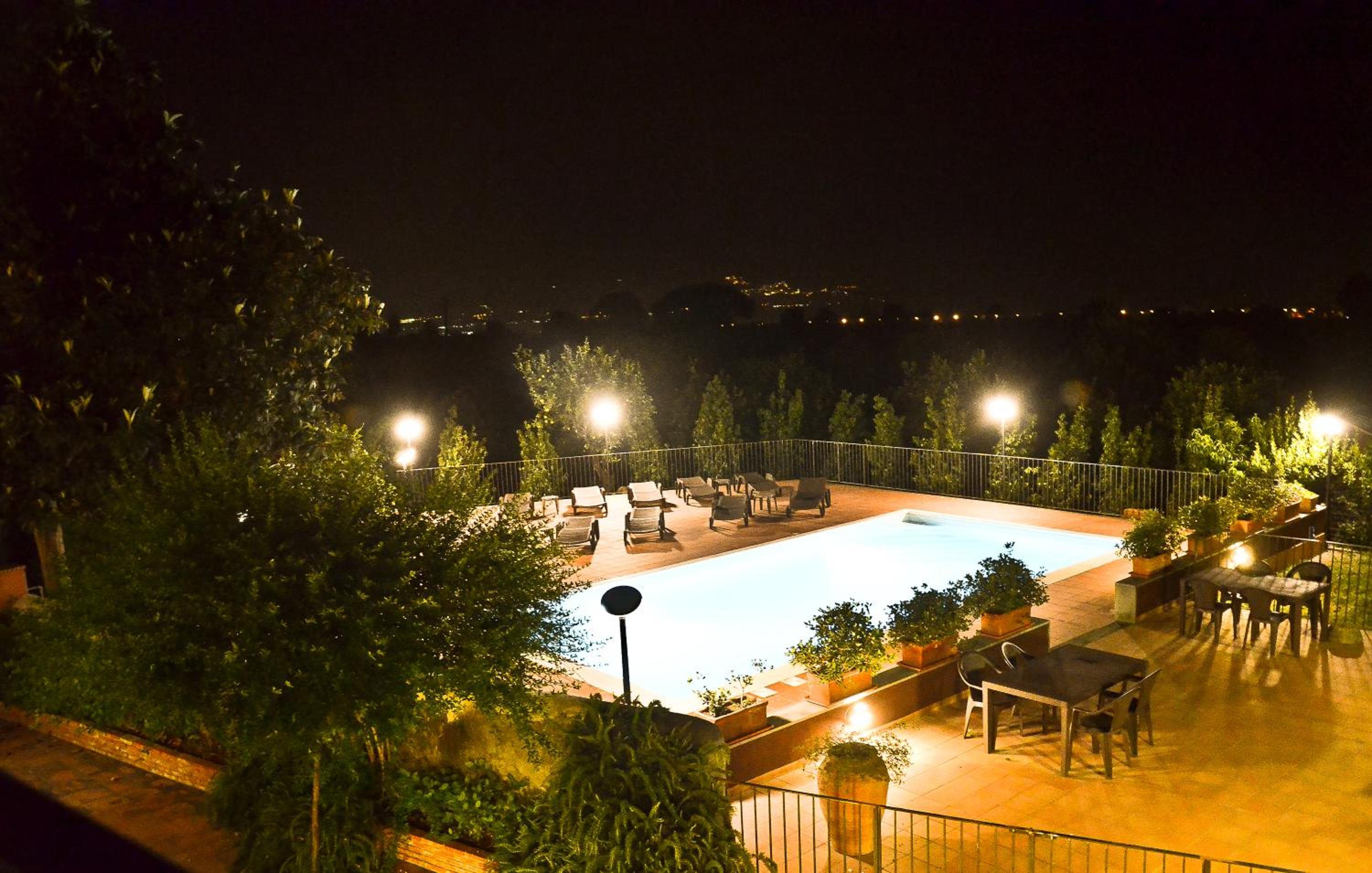 La Terra Del Mezzo view 3