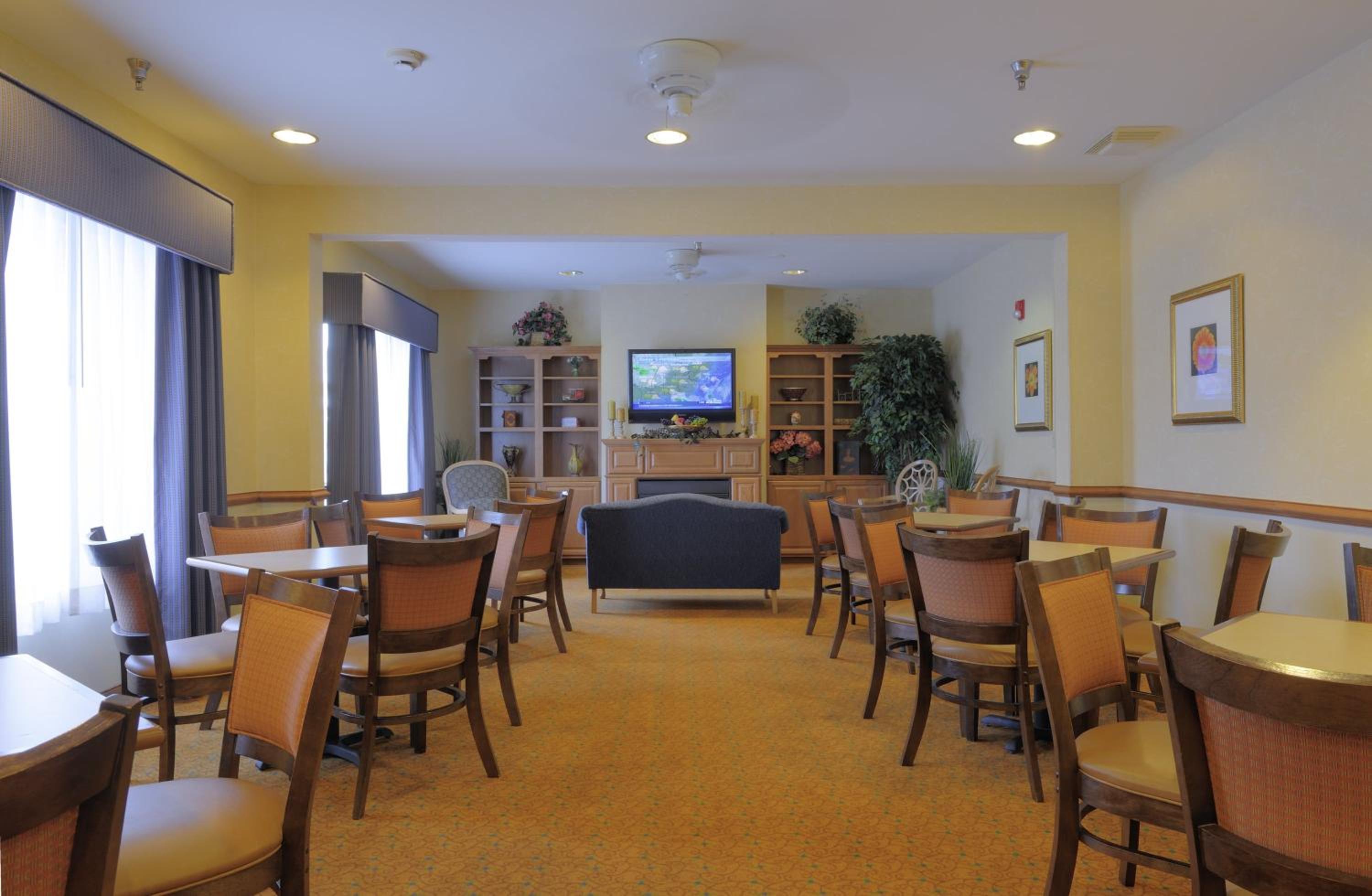 Port Wentworth Vacations - Country Inn  Suites by Radisson, Savannah I-95 North, GA - Property Image 3
