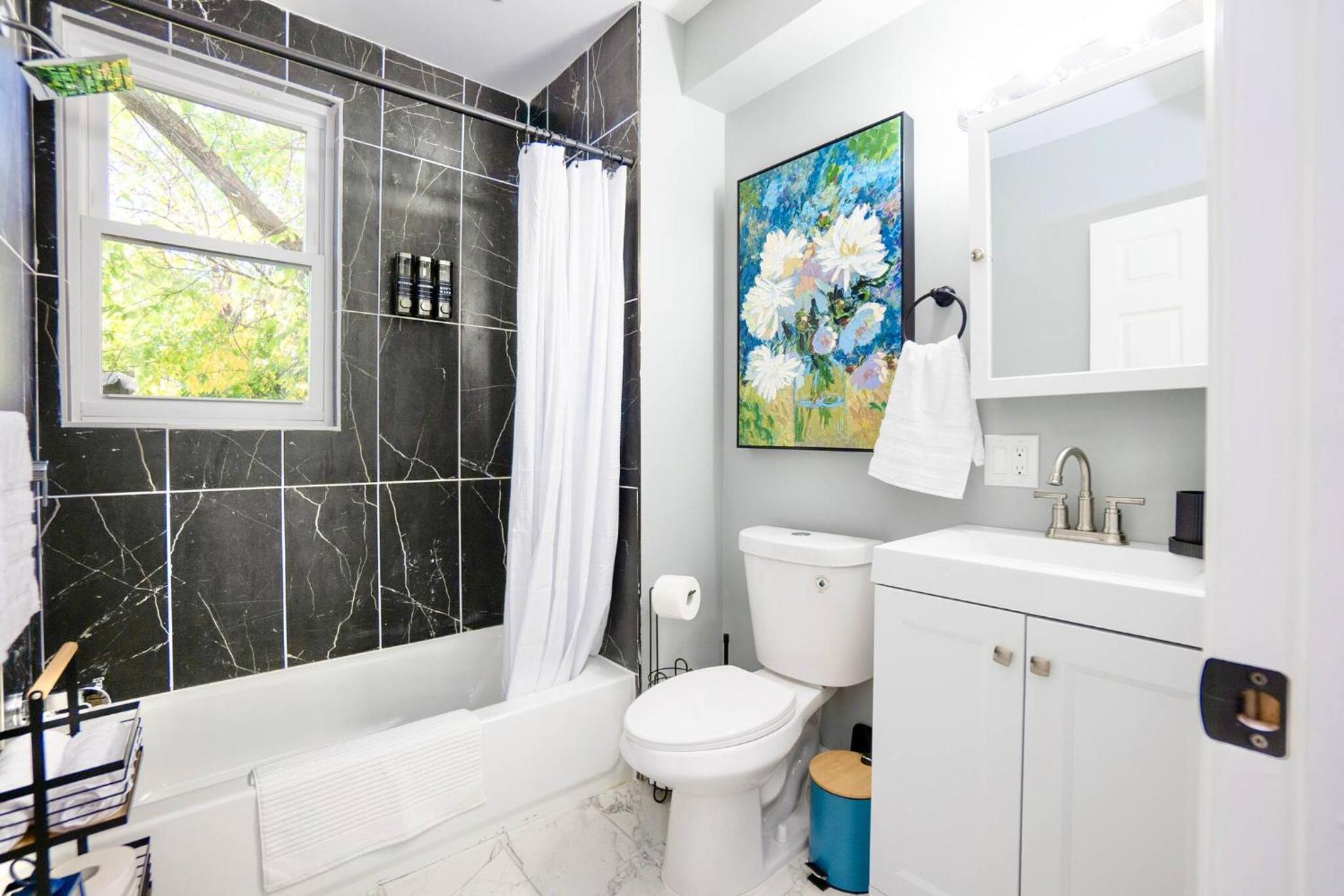 Urban Charm | Near EWR Airport Easy Access to NYC