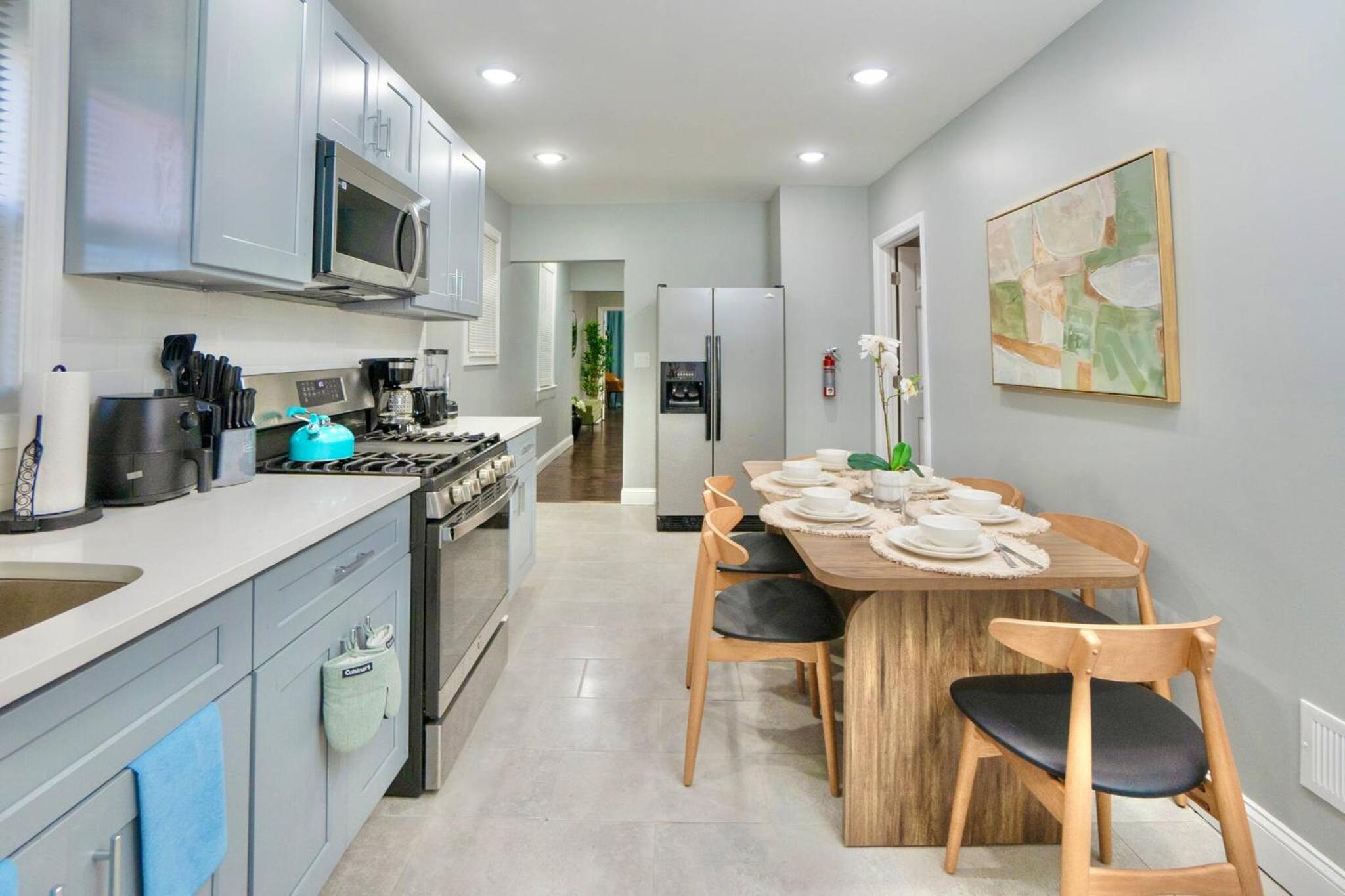 Urban Charm | Near EWR Airport Easy Access to NYC