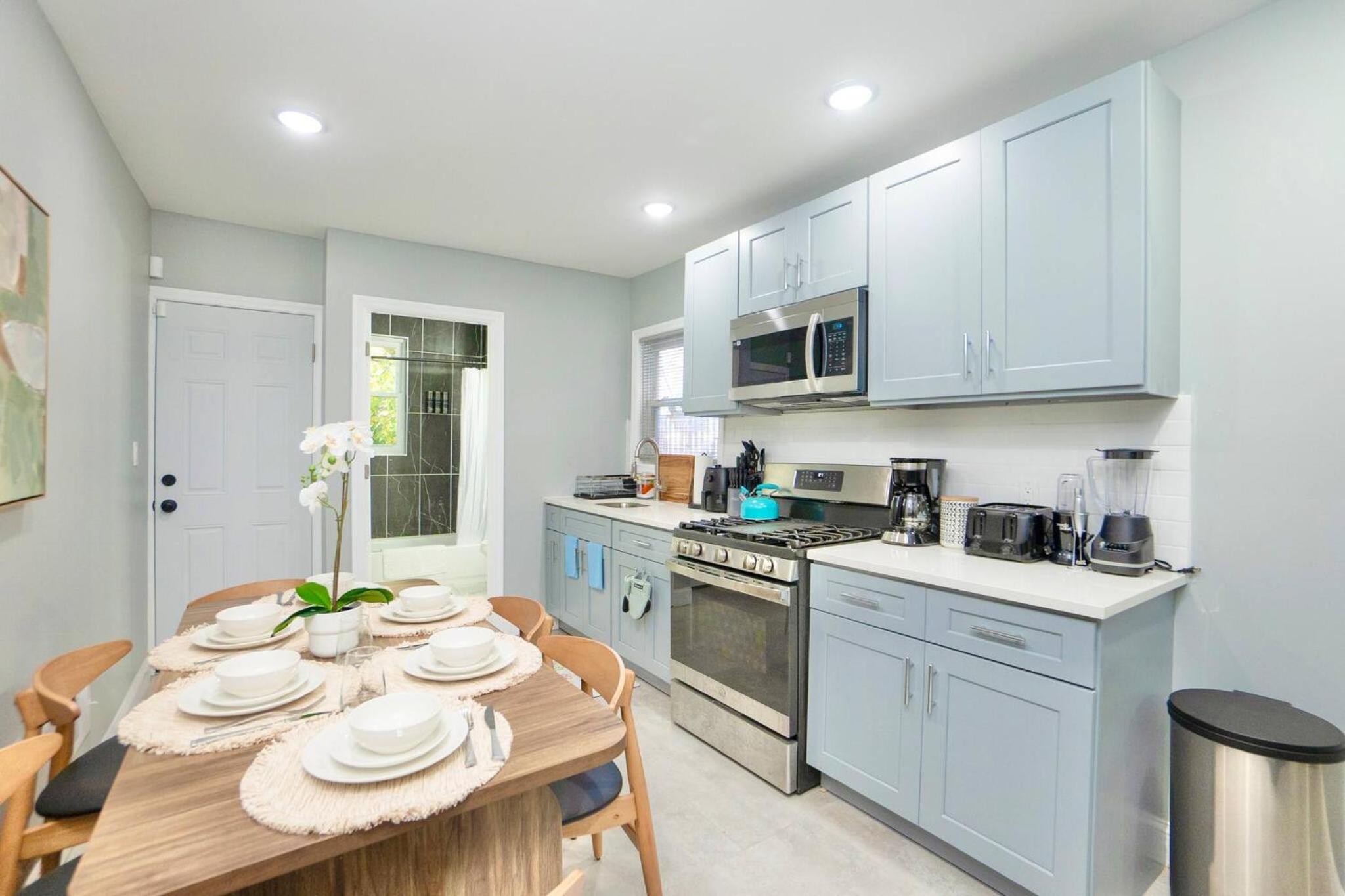 Urban Charm | Near EWR Airport Easy Access to NYC
