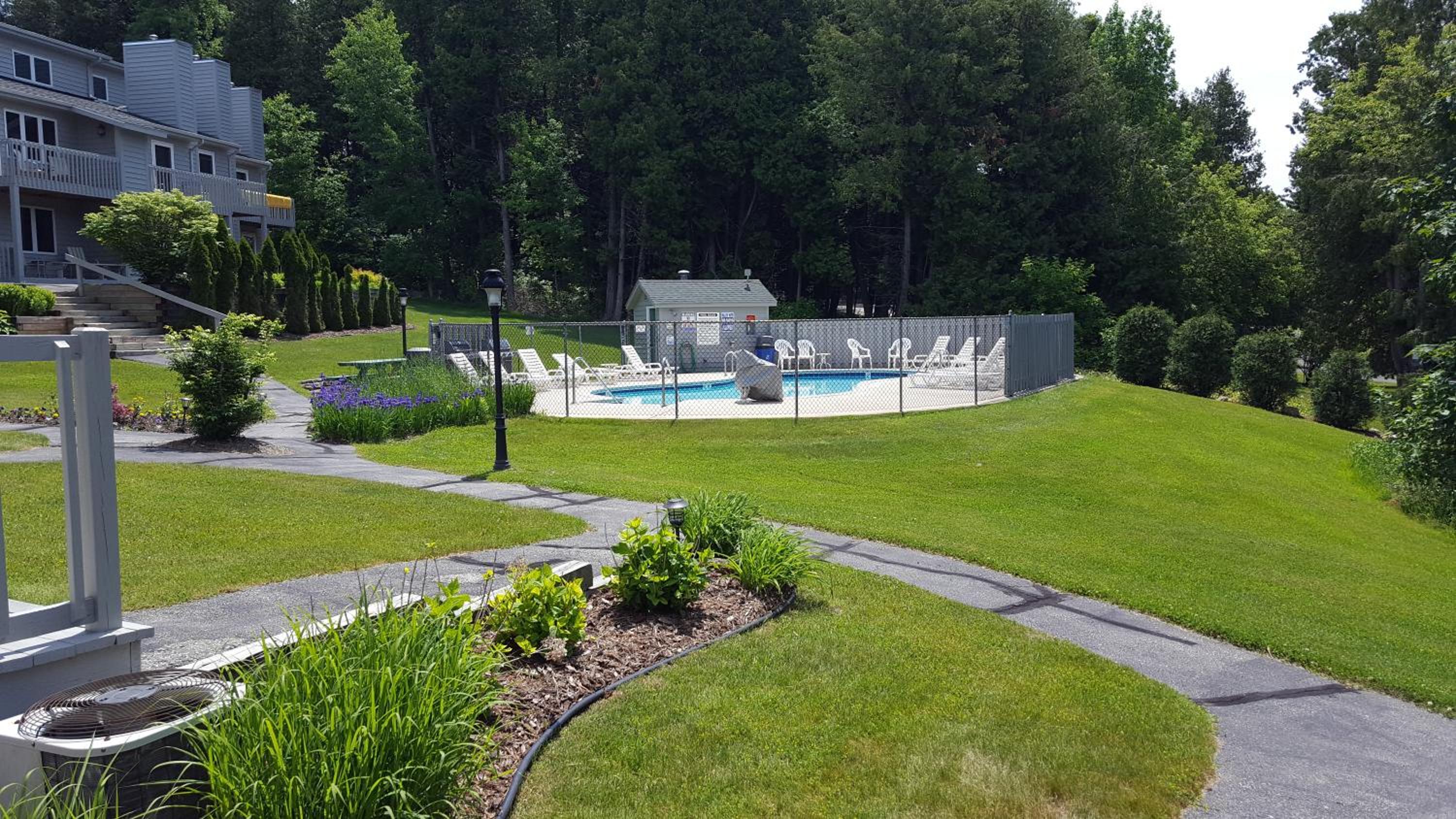 Evergreen Hill Condominiums