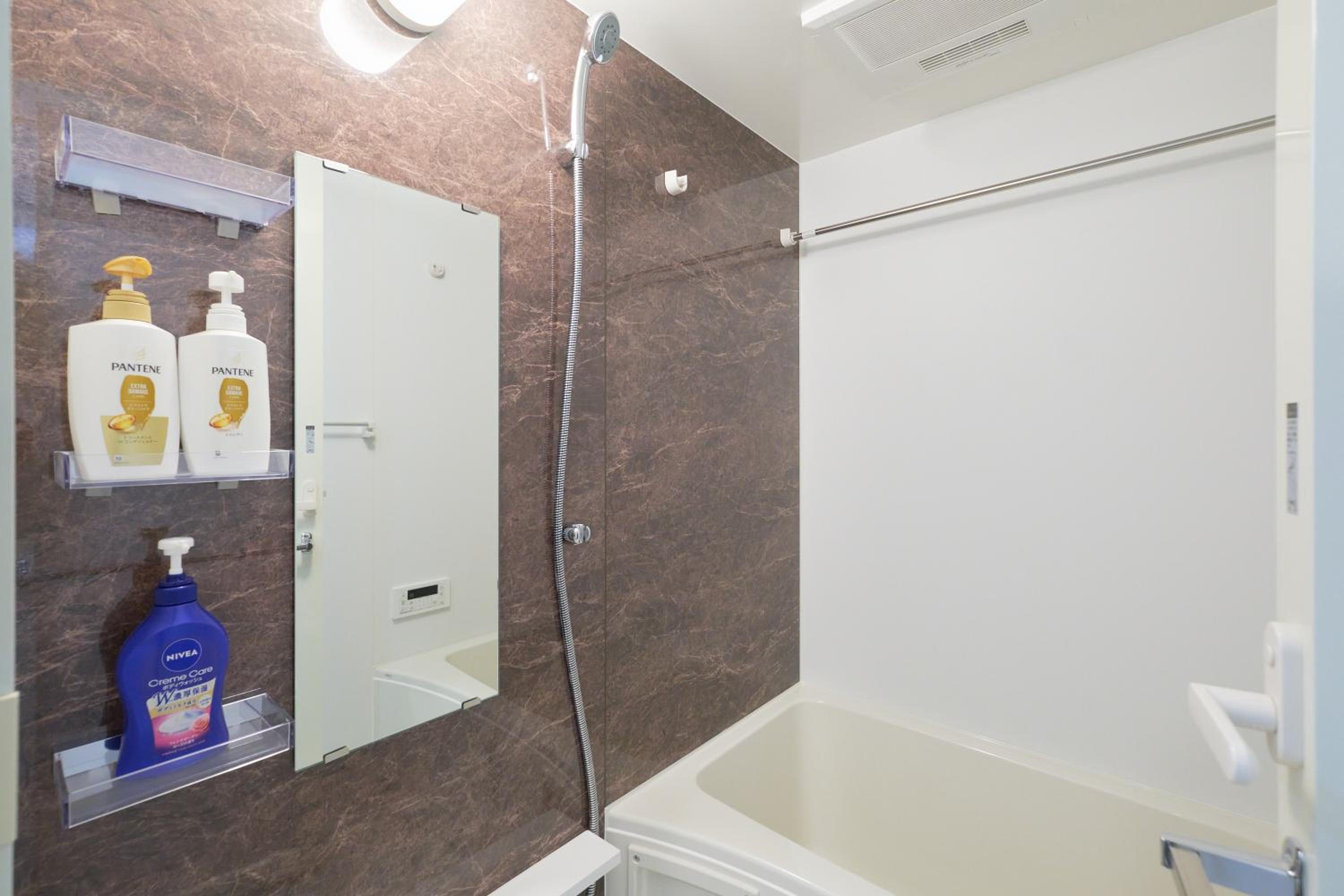 AQUA RESIDENCE Sangenjaya by Tranova