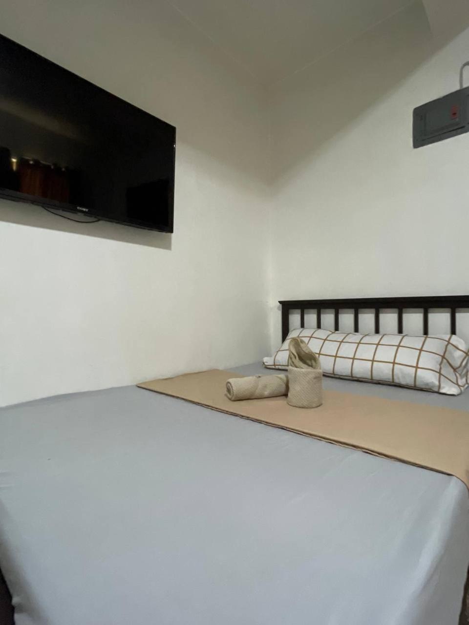 D and A Transient Inn Taguig