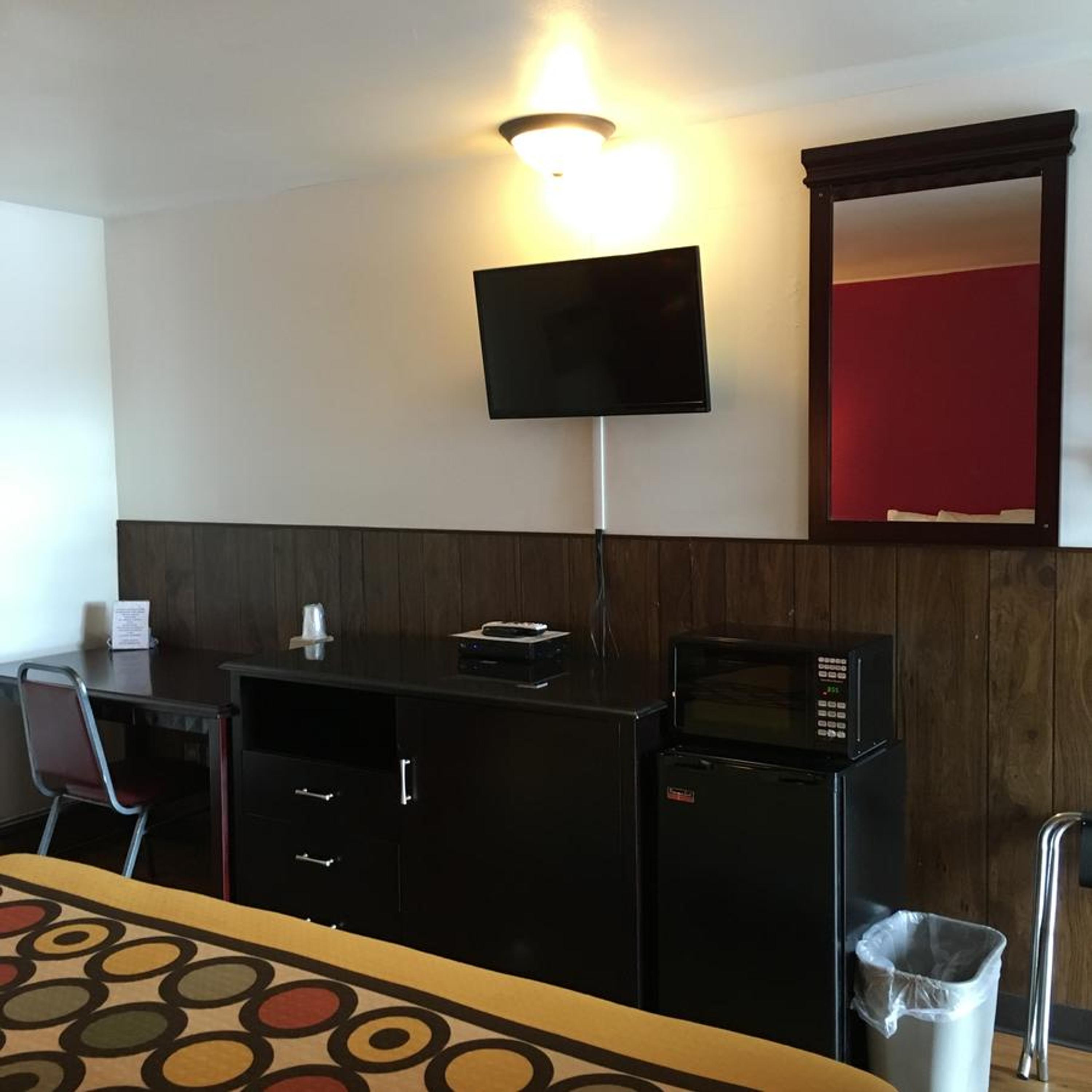 Tarragon Motel