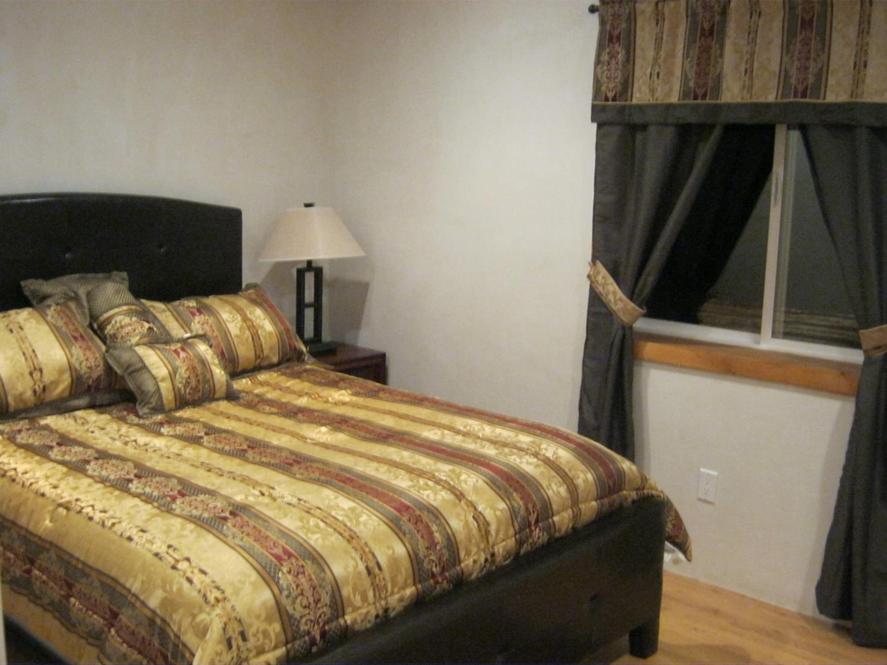 Shady Brook Inn Village/Resort