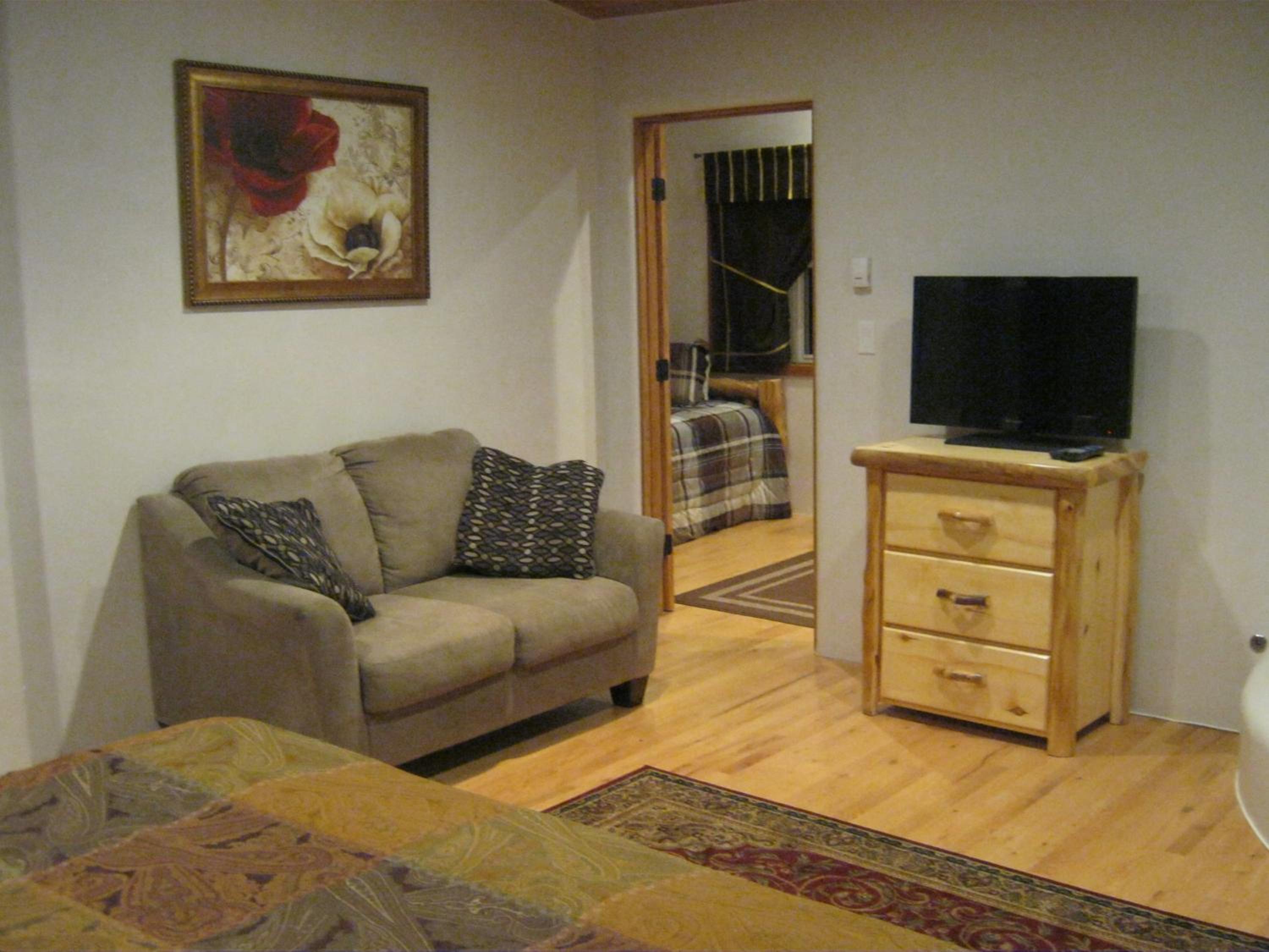 Shady Brook Inn Village/Resort