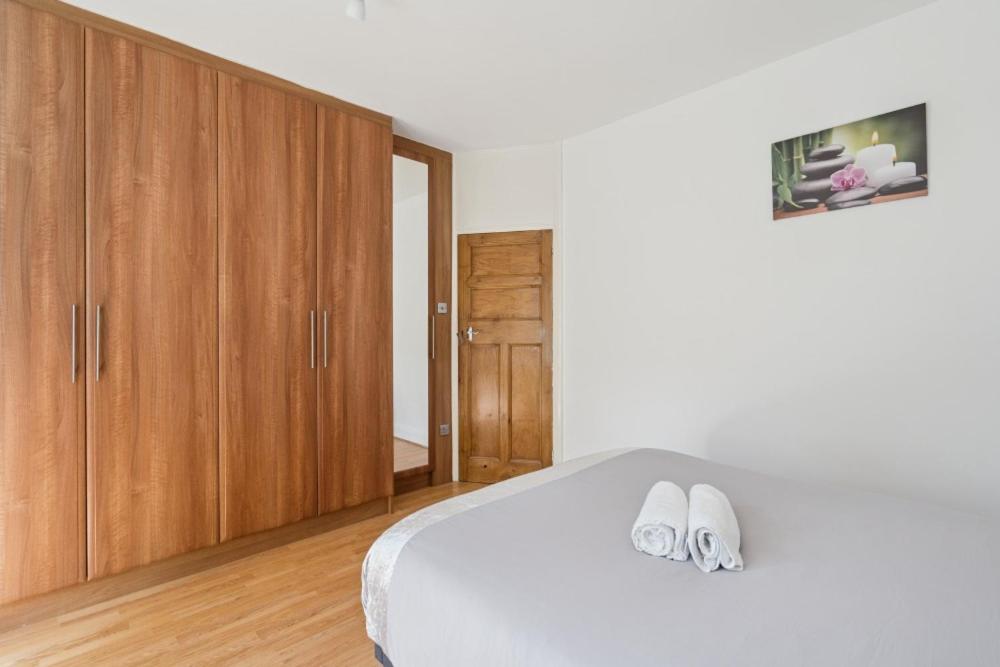 2 Bedroom Flat with Garden