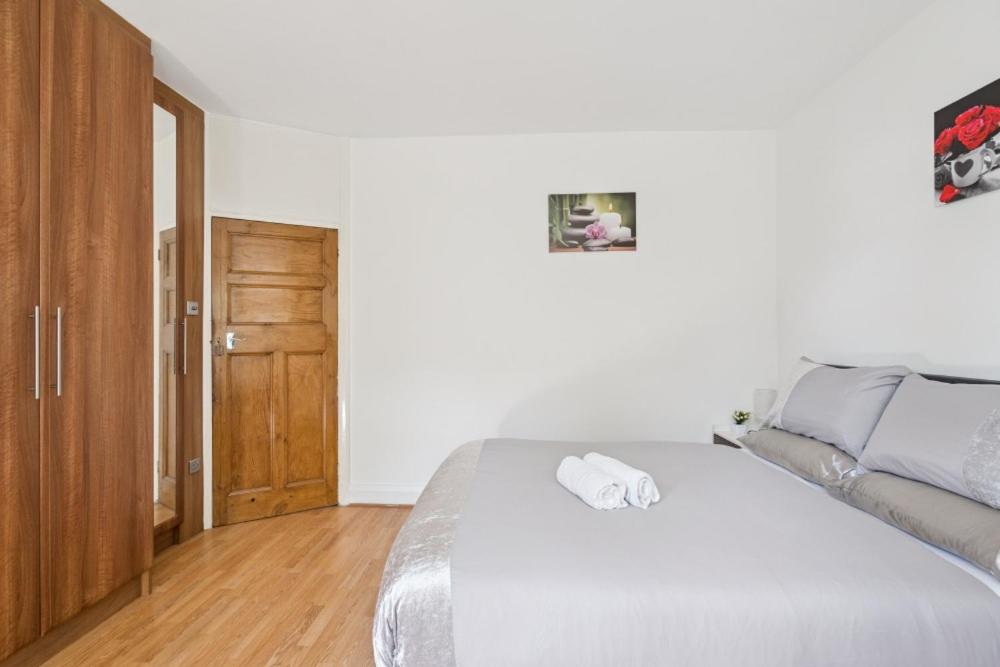 2 Bedroom Flat with Garden