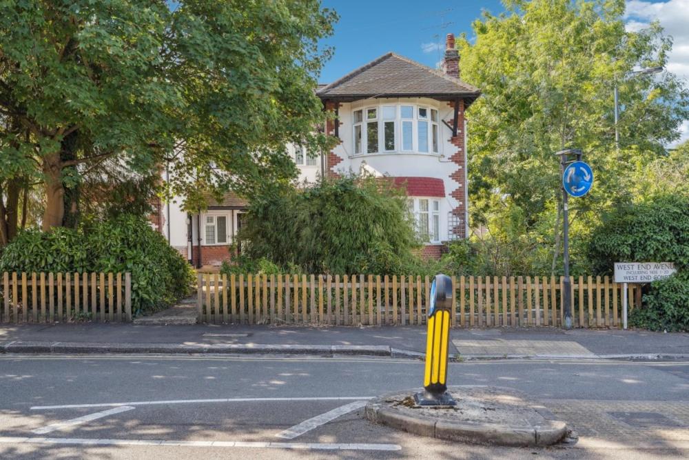 2 Bedroom Flat with Garden