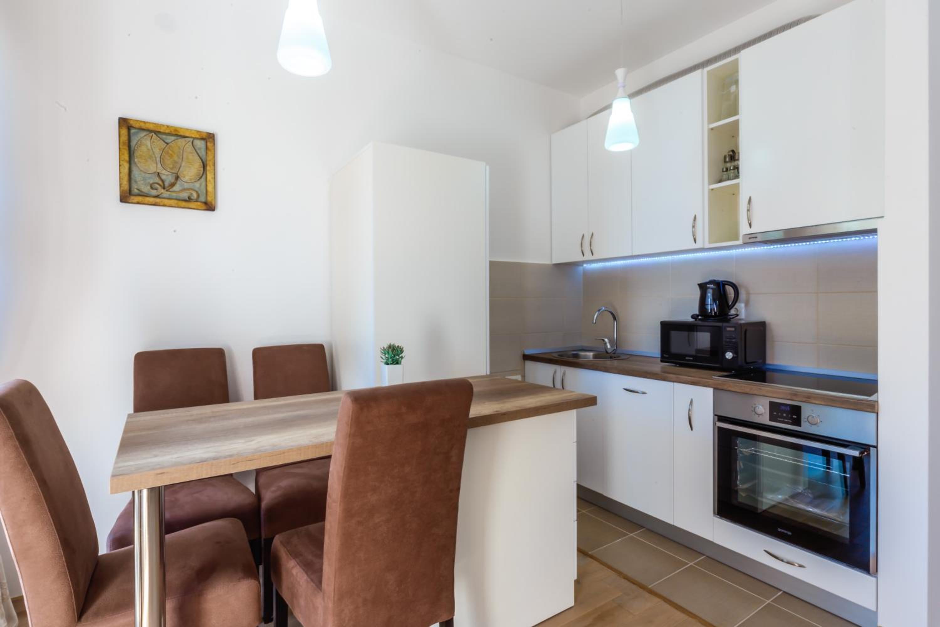 Opium Mar Apartments