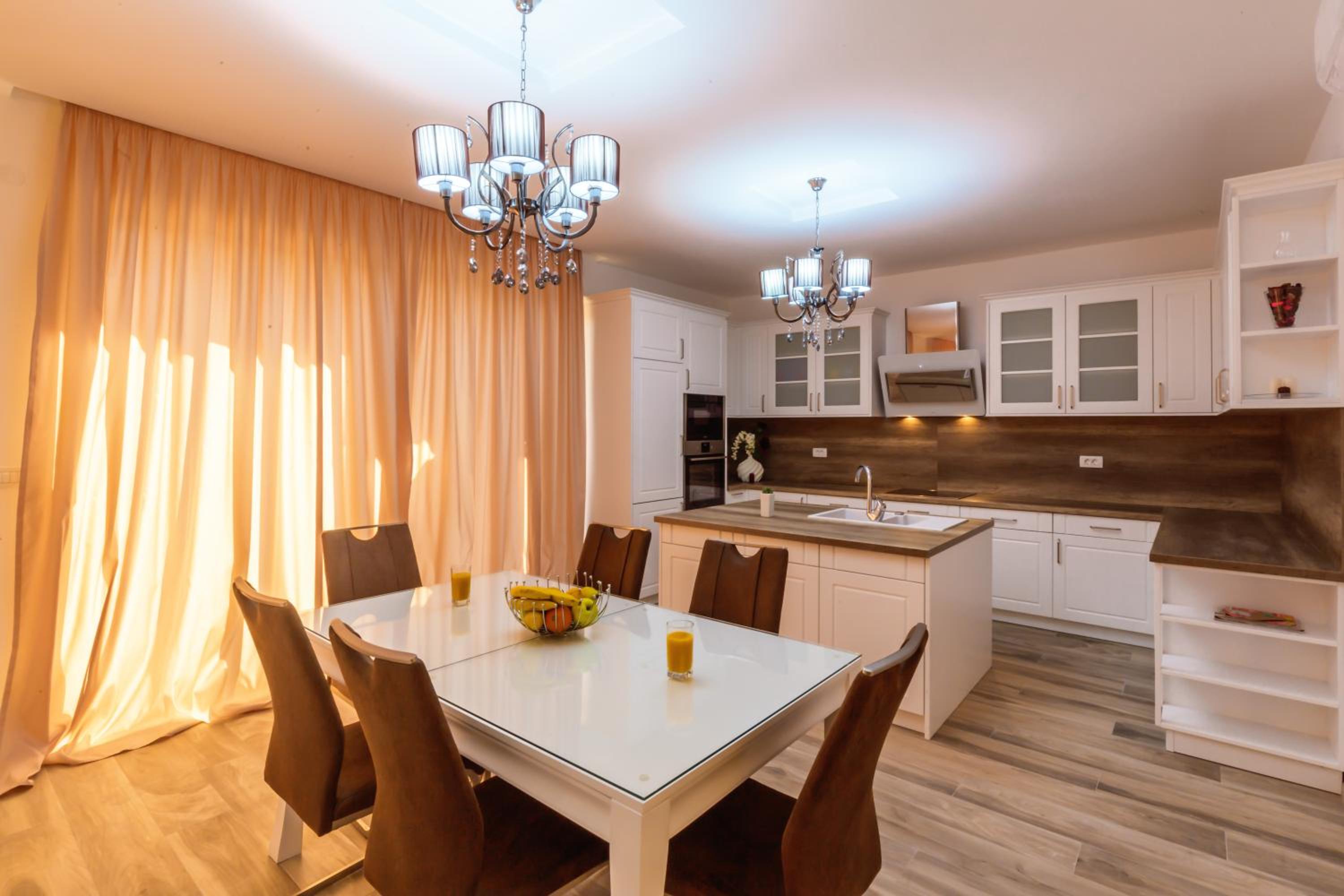 Opium Mar Apartments
