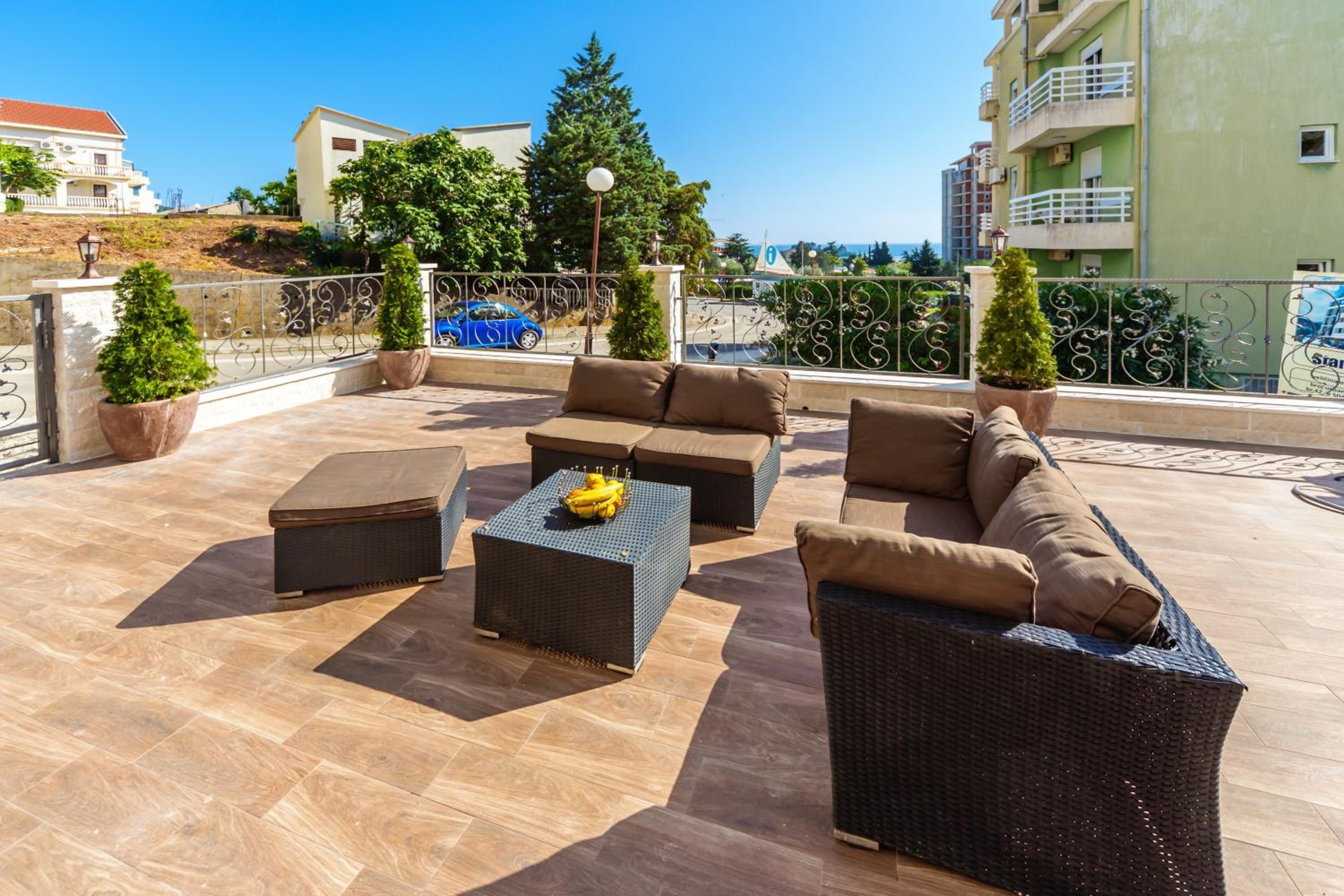 Opium Mar Apartments