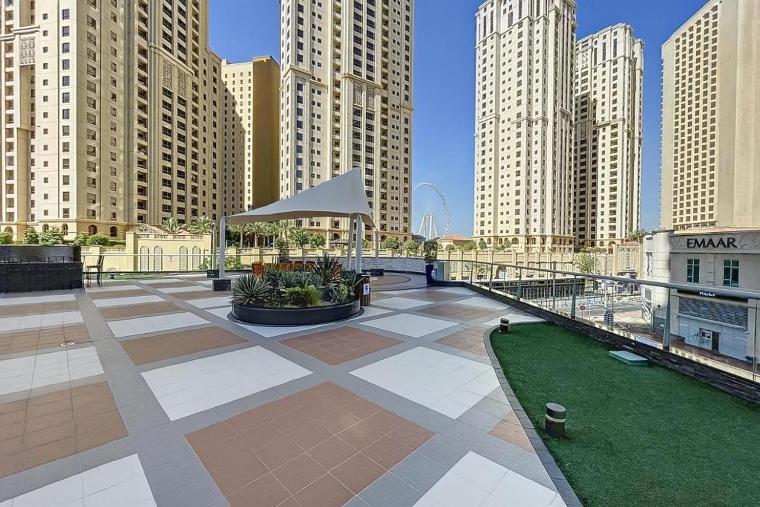 Keyrock - Dubai Marina Apartment with Stunning Sea View, Pool, Gym & Free Parking