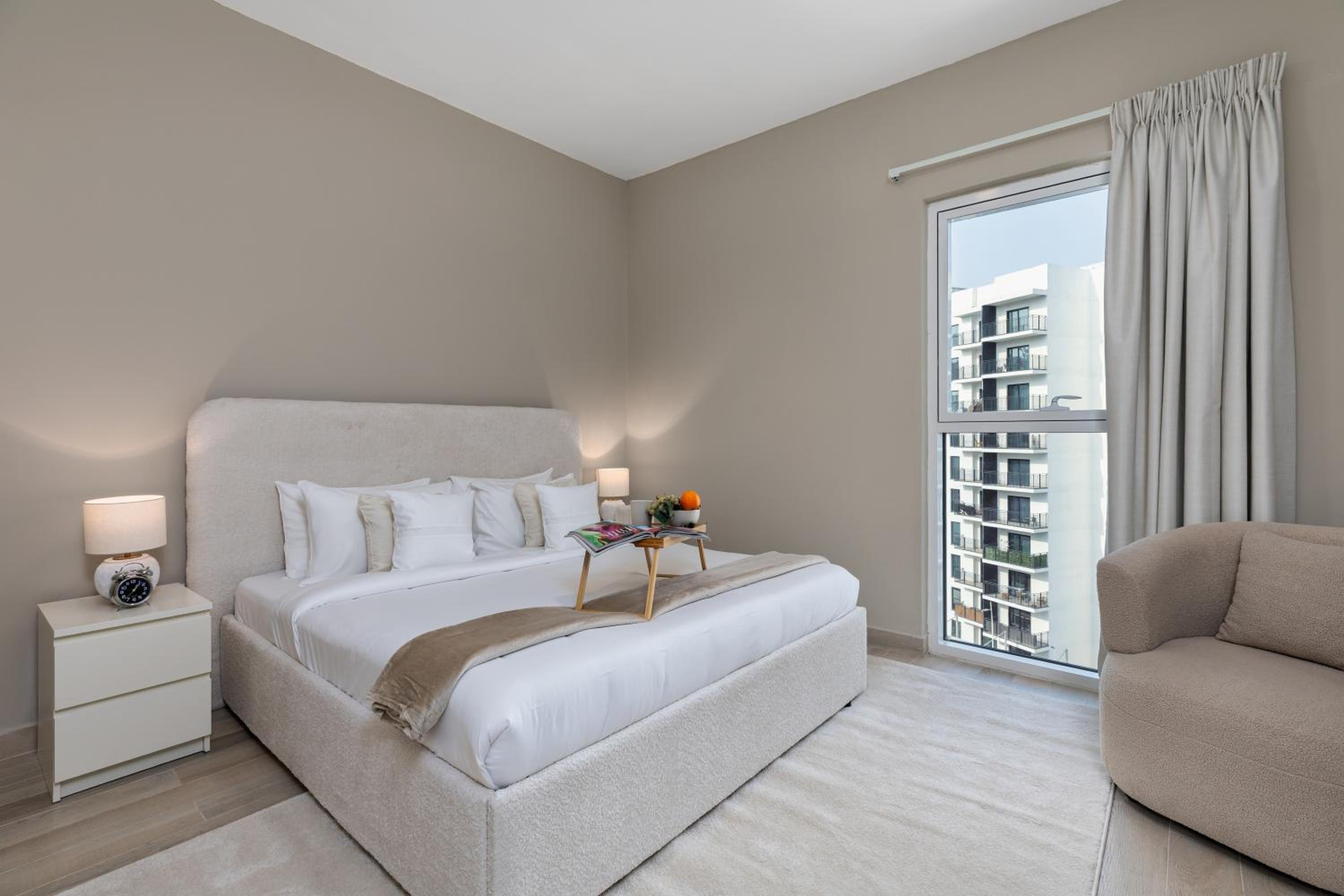 Maison Privee - Modern Hideaway with Canal Views on Yas Island