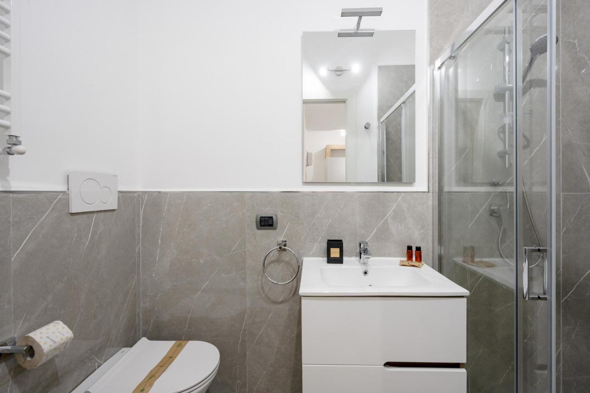 AuGuStea City Stay