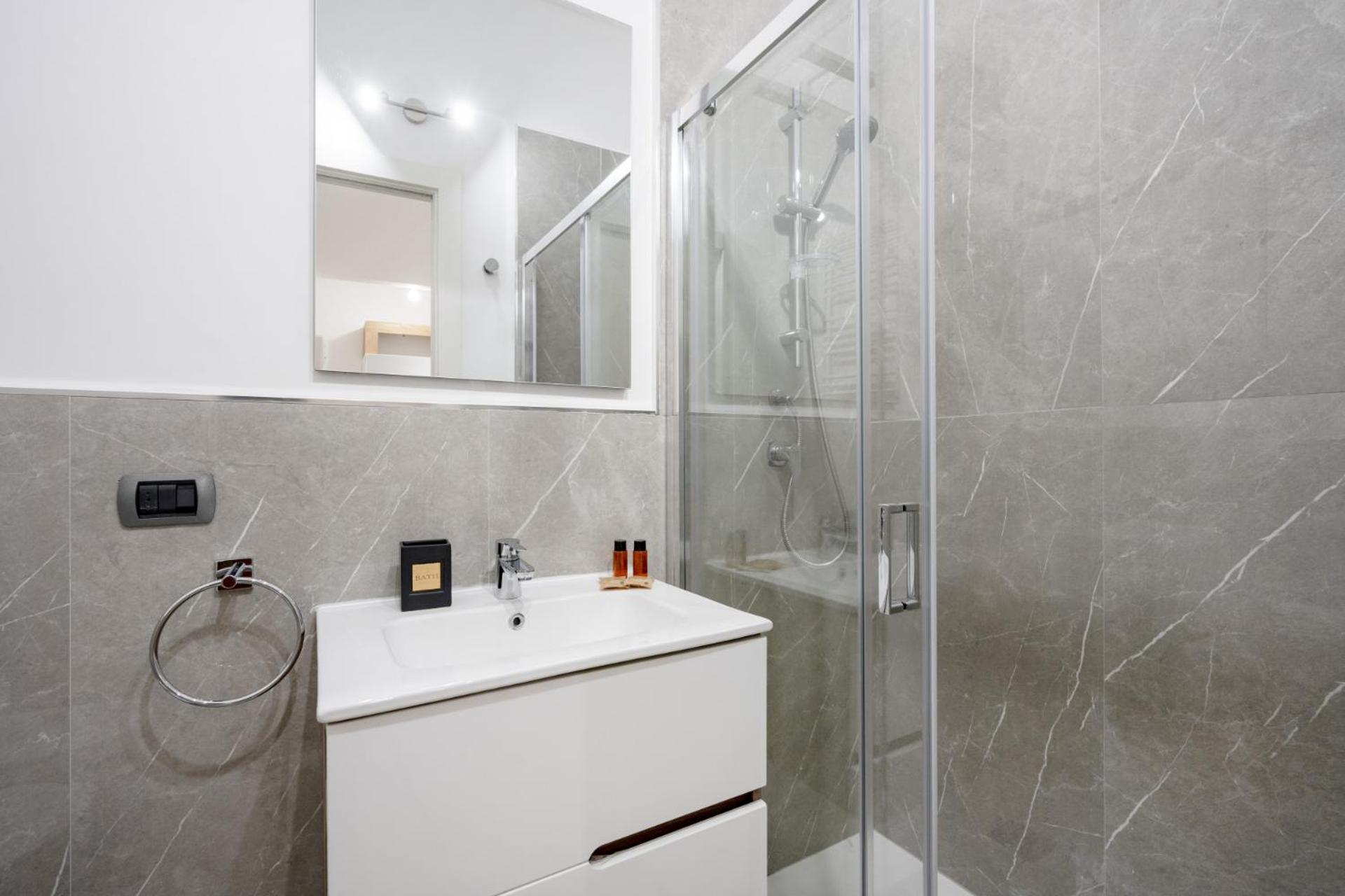 AuGuStea City Stay