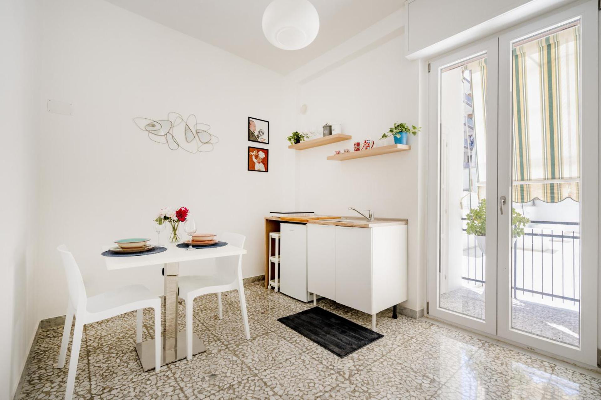 AuGuStea - Studio Home