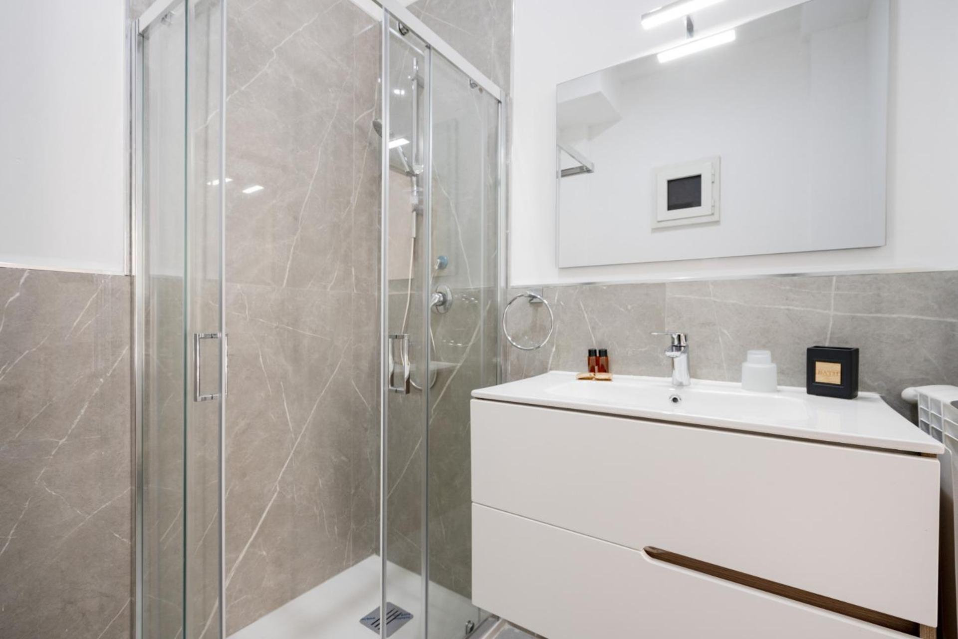 AuGuStea - Studio Home