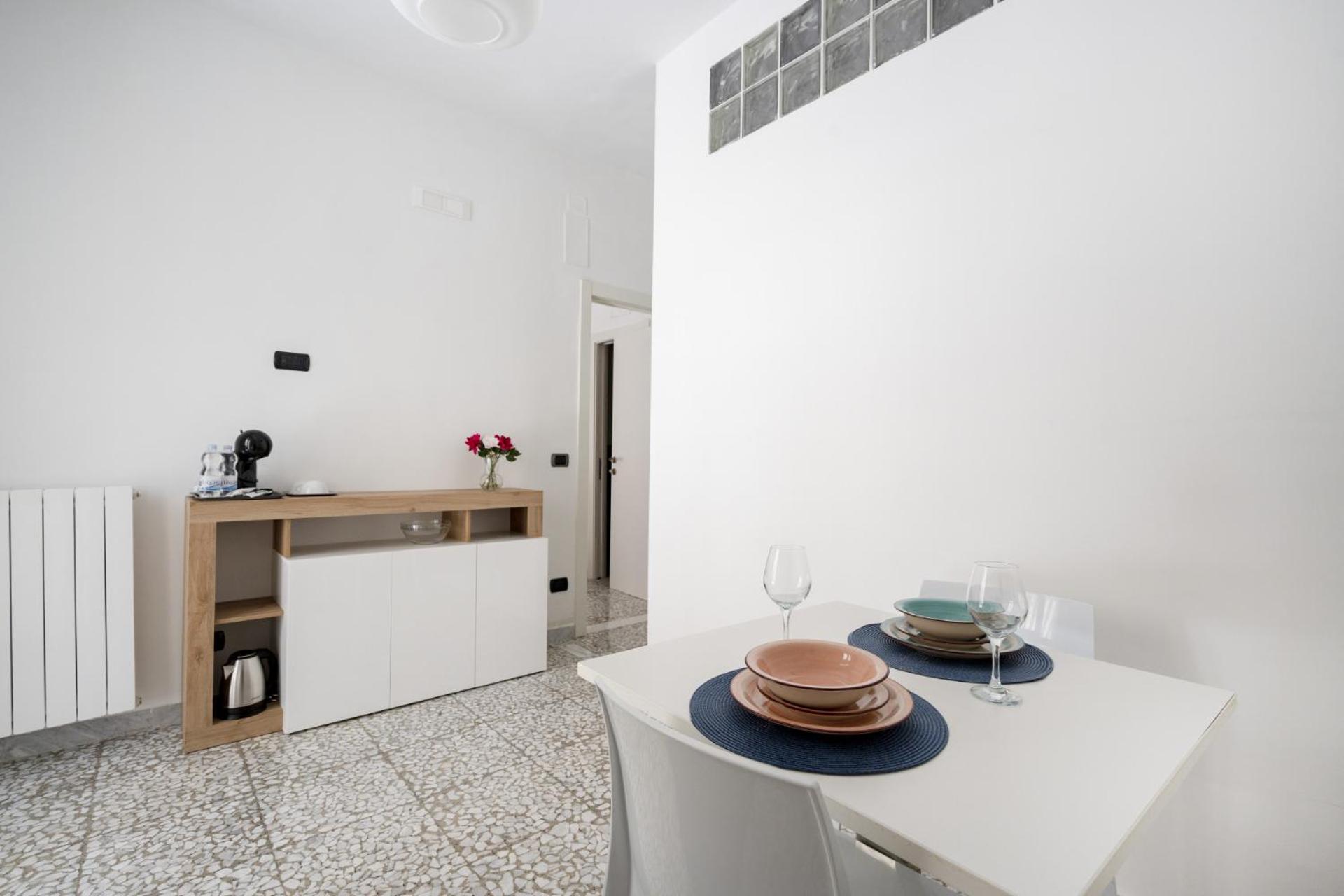 AuGuStea - Studio Home