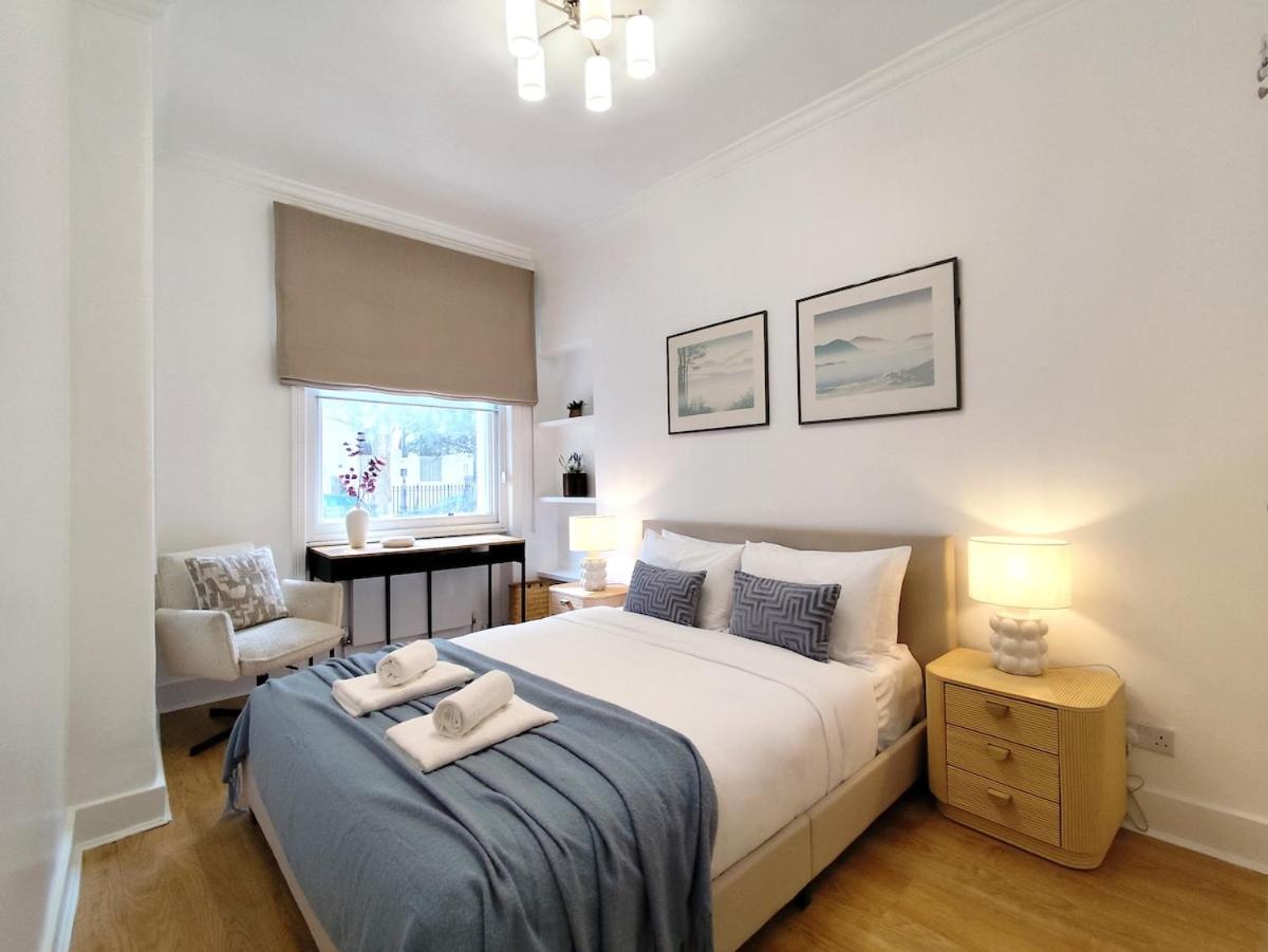 Flat A - Montagu St Residence