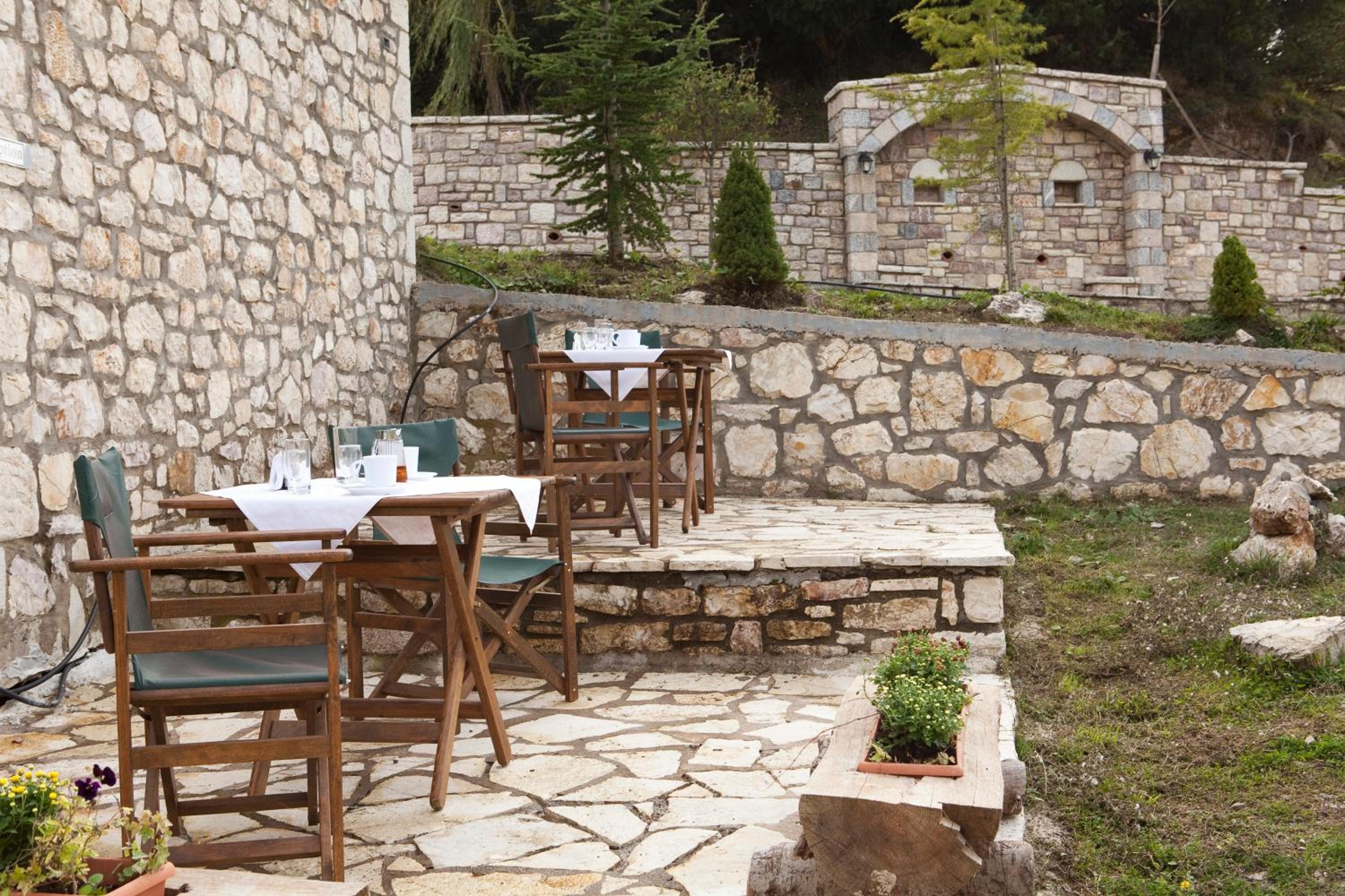 Kaloneri Rooms