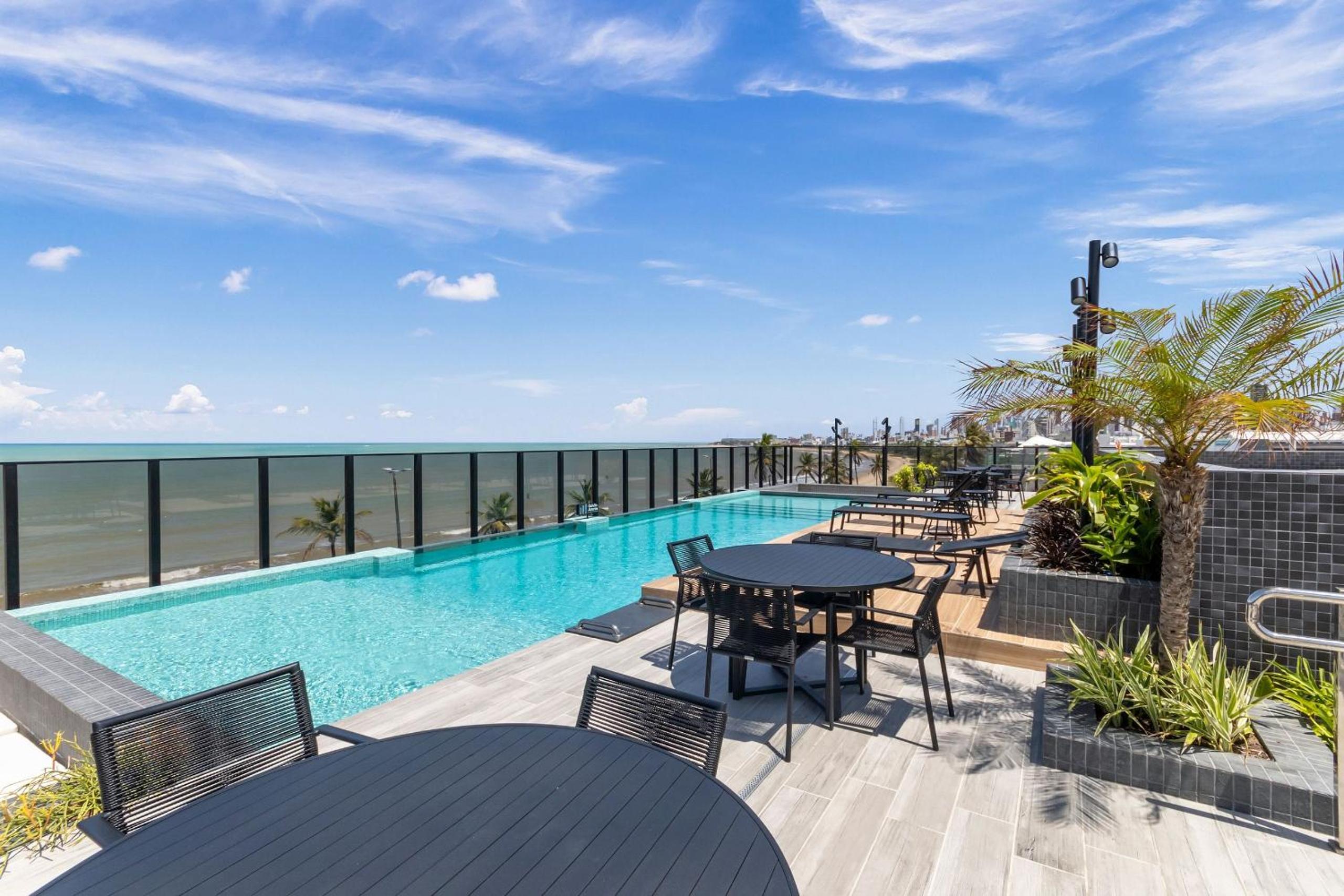 Beach Haus #411 - Triple seaside by Carpediem