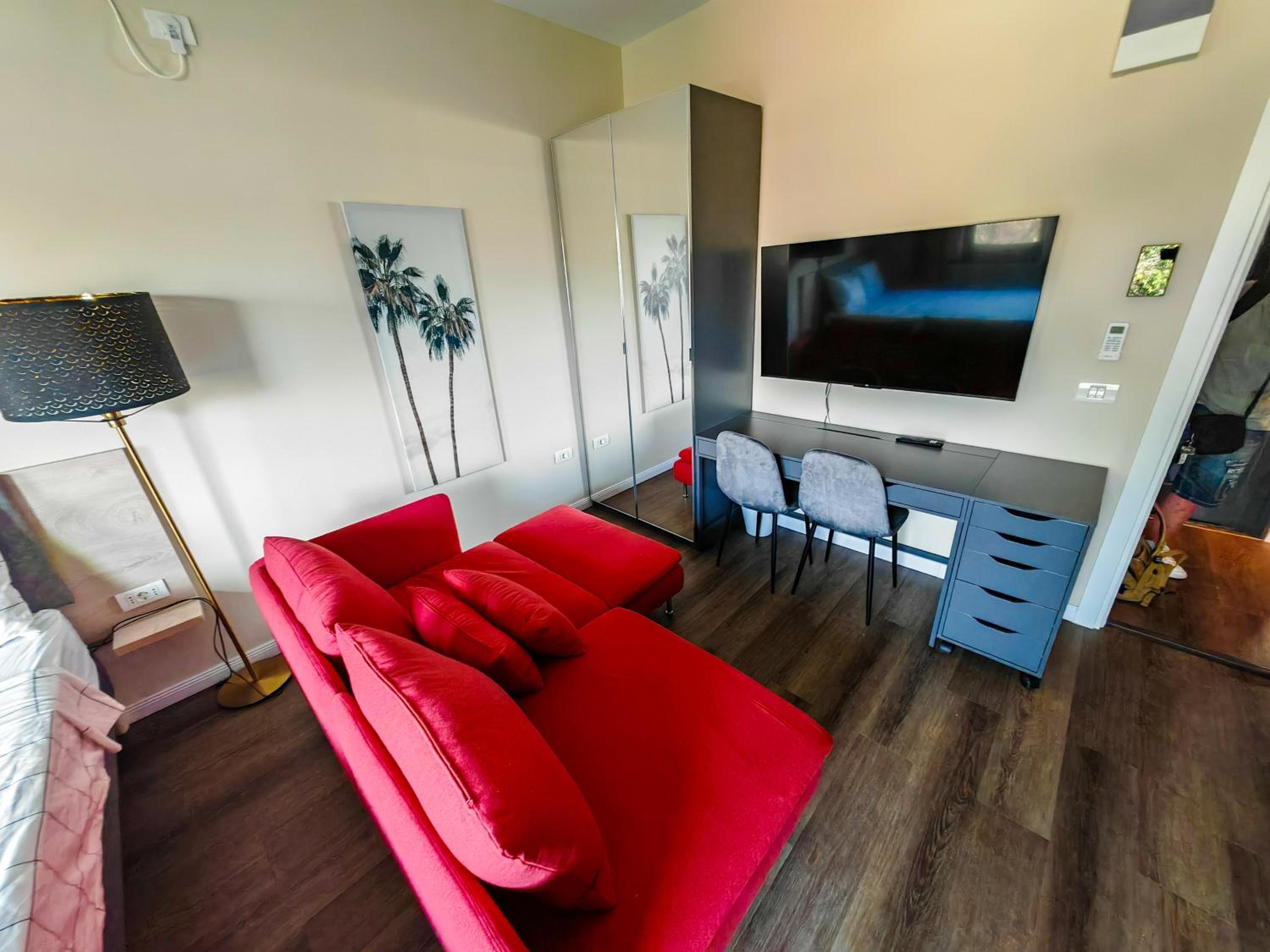 Beautiful new studios&apartments super central location