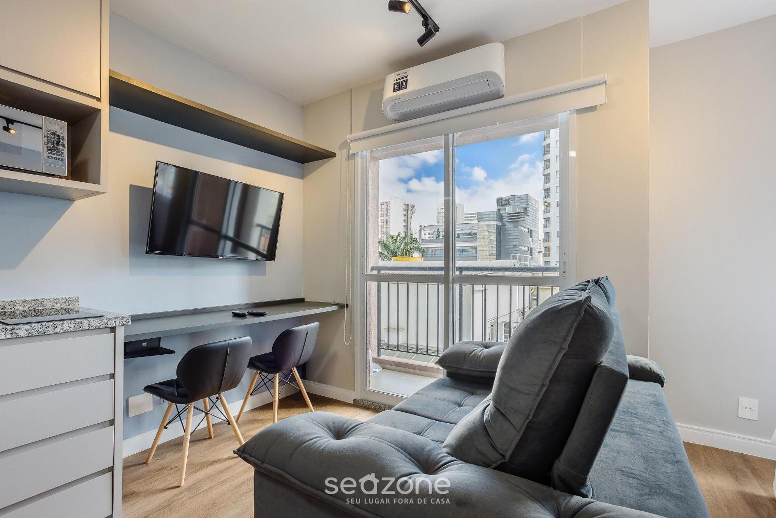 Modern Studios 500m from the Metro in Pinheiros - CPM