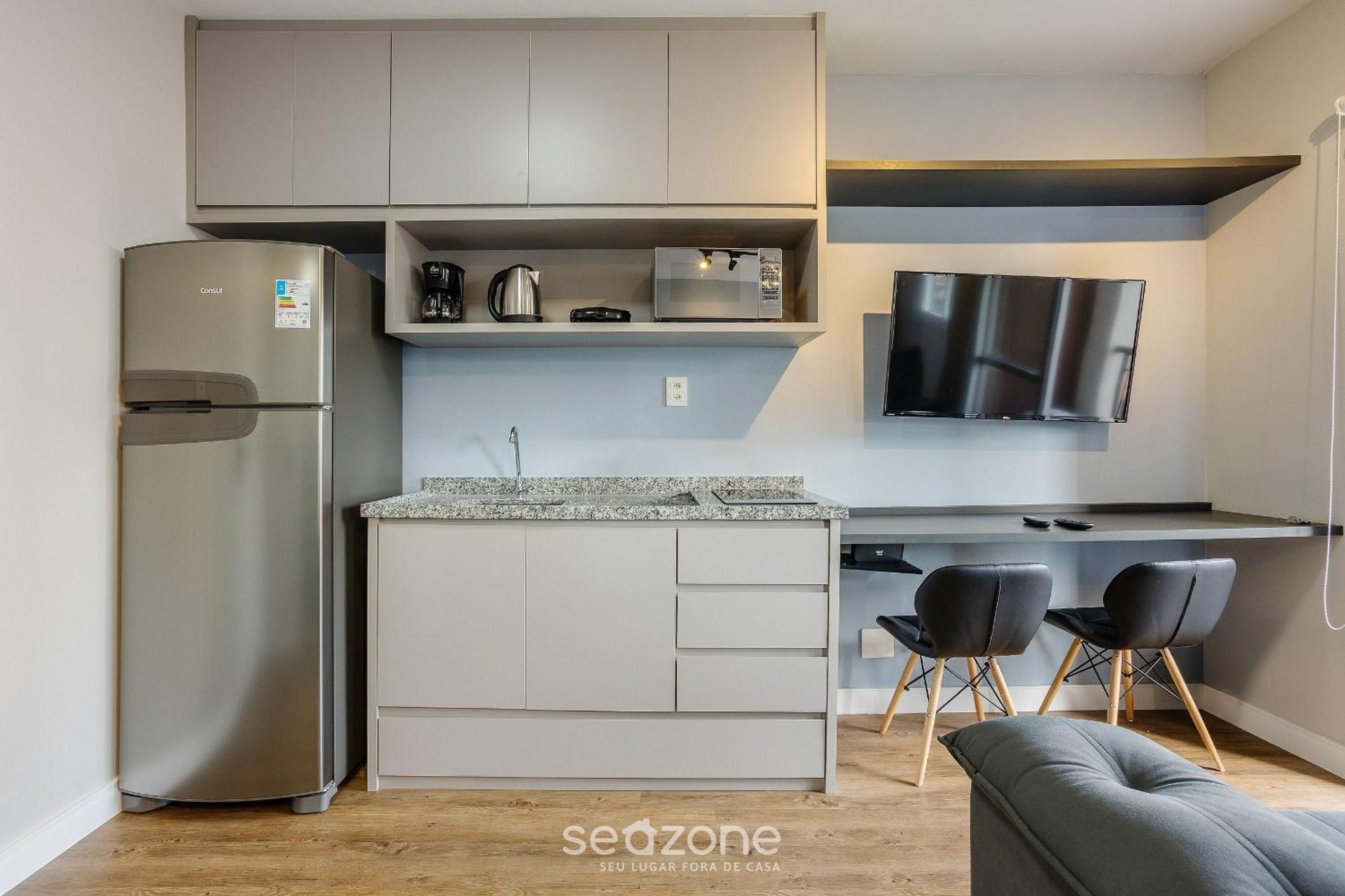 Modern Studios 500m from the Metro in Pinheiros - CPM