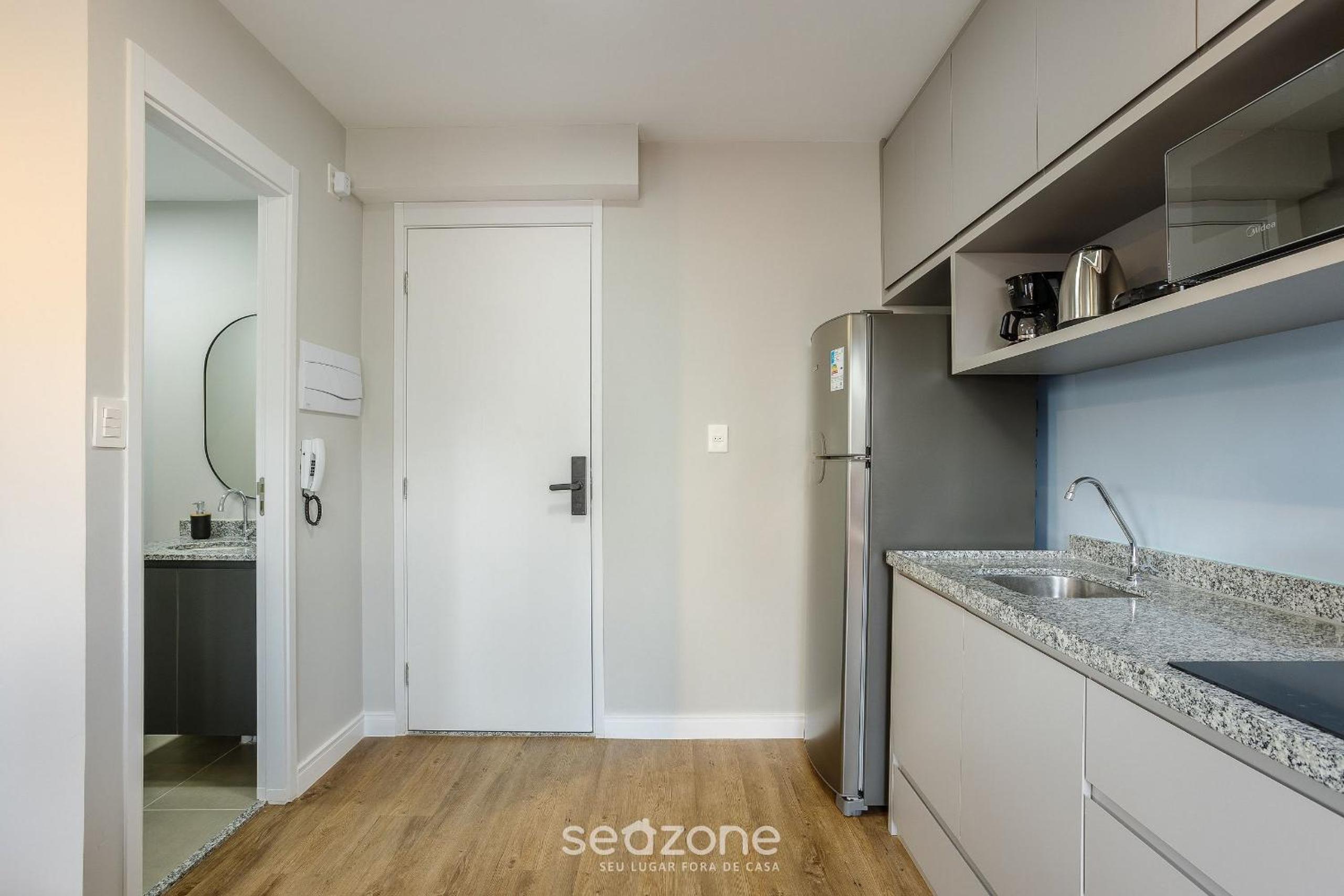 Modern Studios 500m from the Metro in Pinheiros - CPM