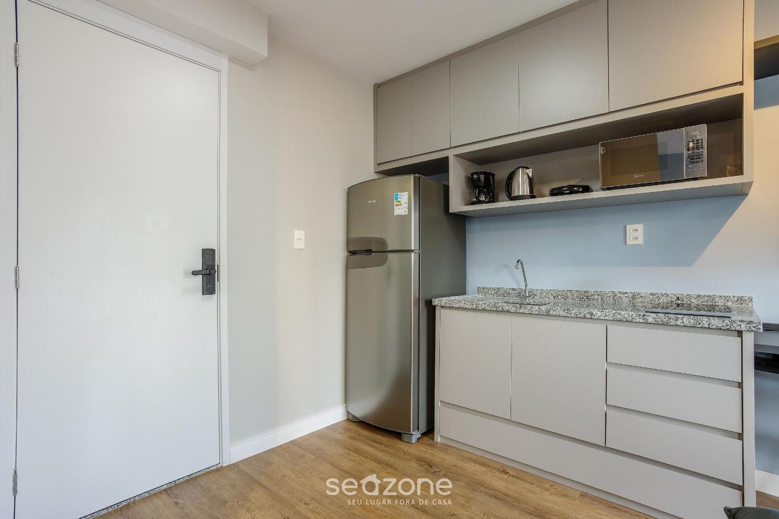 Modern Studios 500m from the Metro in Pinheiros - CPM