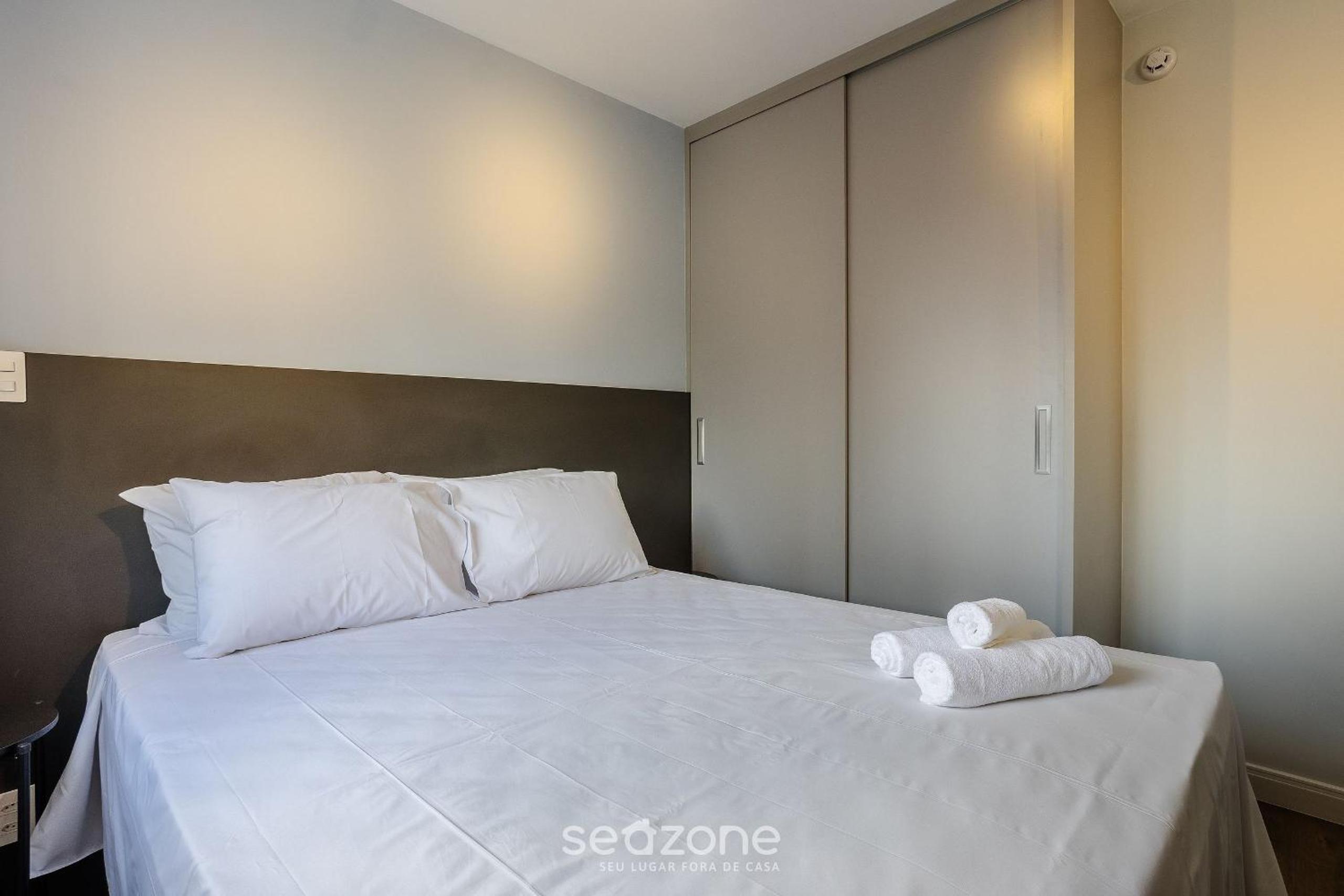 Modern Studios 500m from the Metro in Pinheiros - CPM
