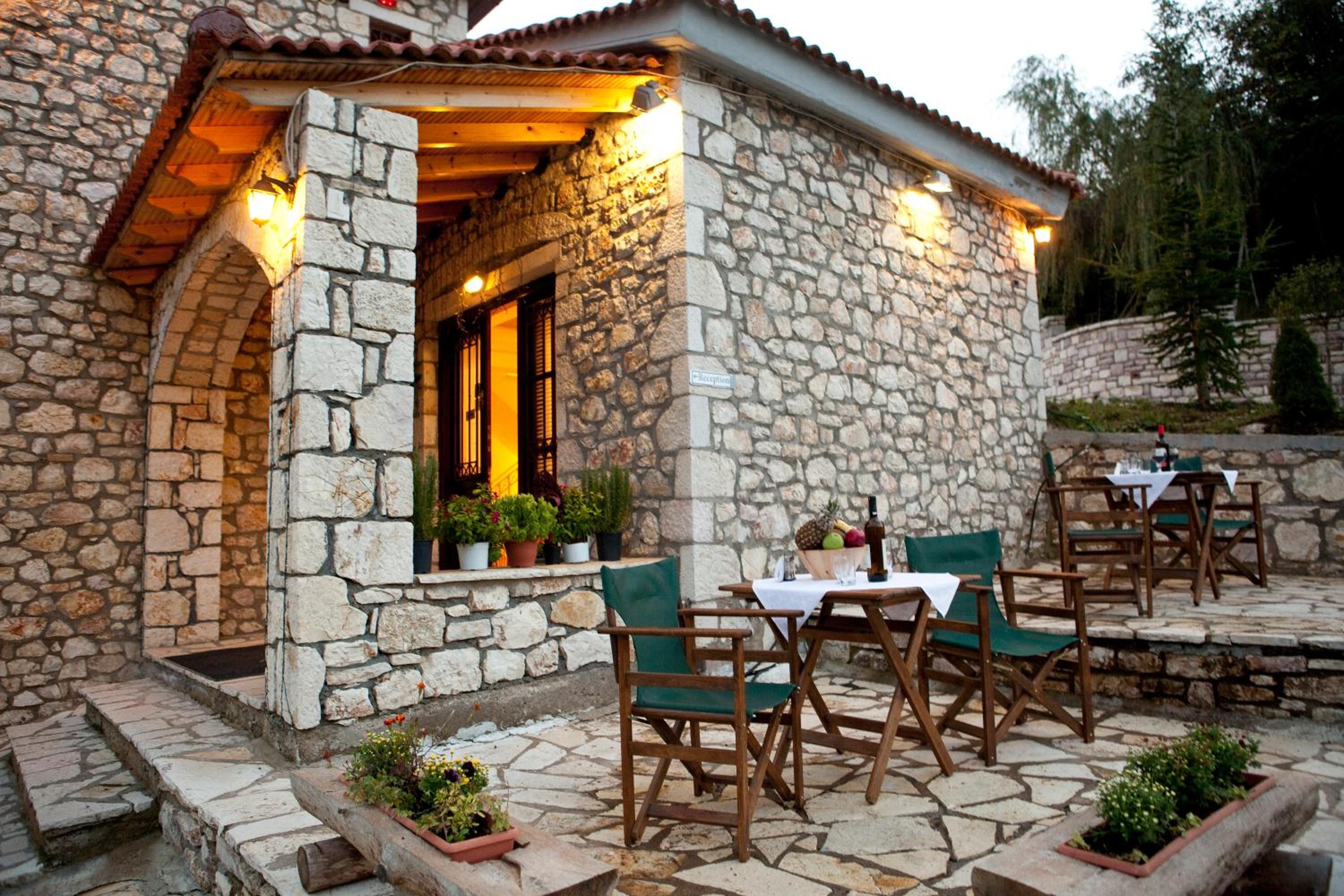 Kaloneri Rooms