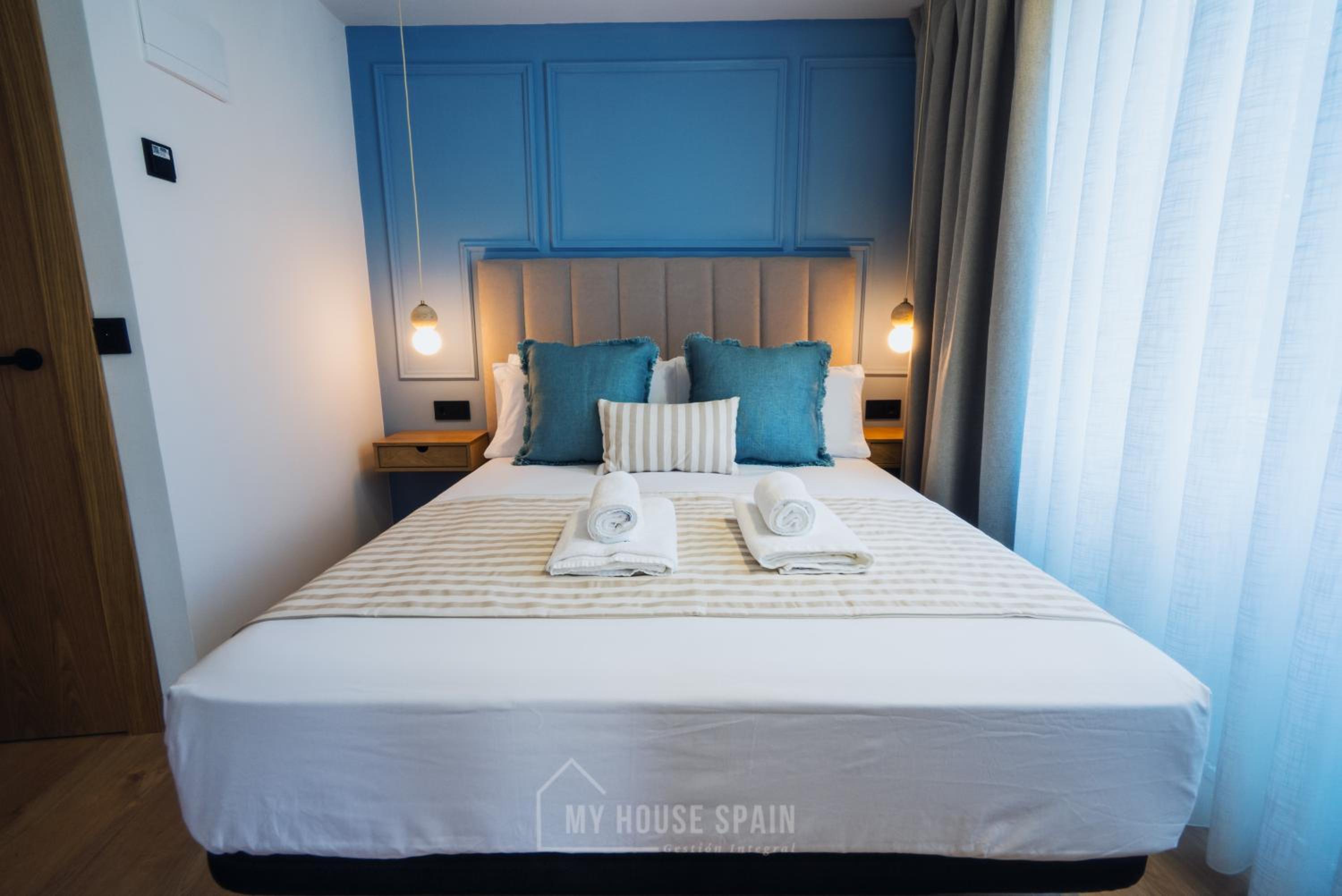 Hotel Central by MyHouseSpain 3
