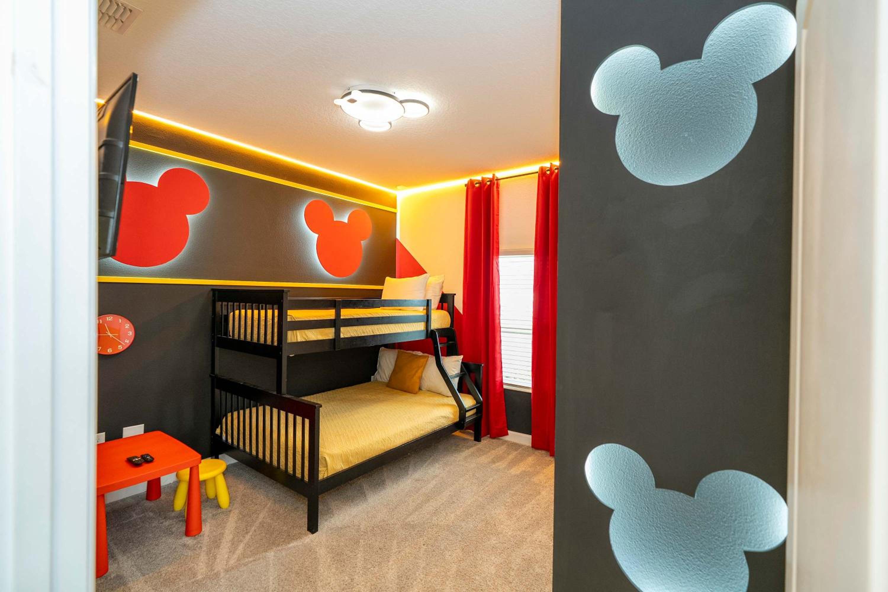 Private Pool - Themed Rooms - Near Disney 4239