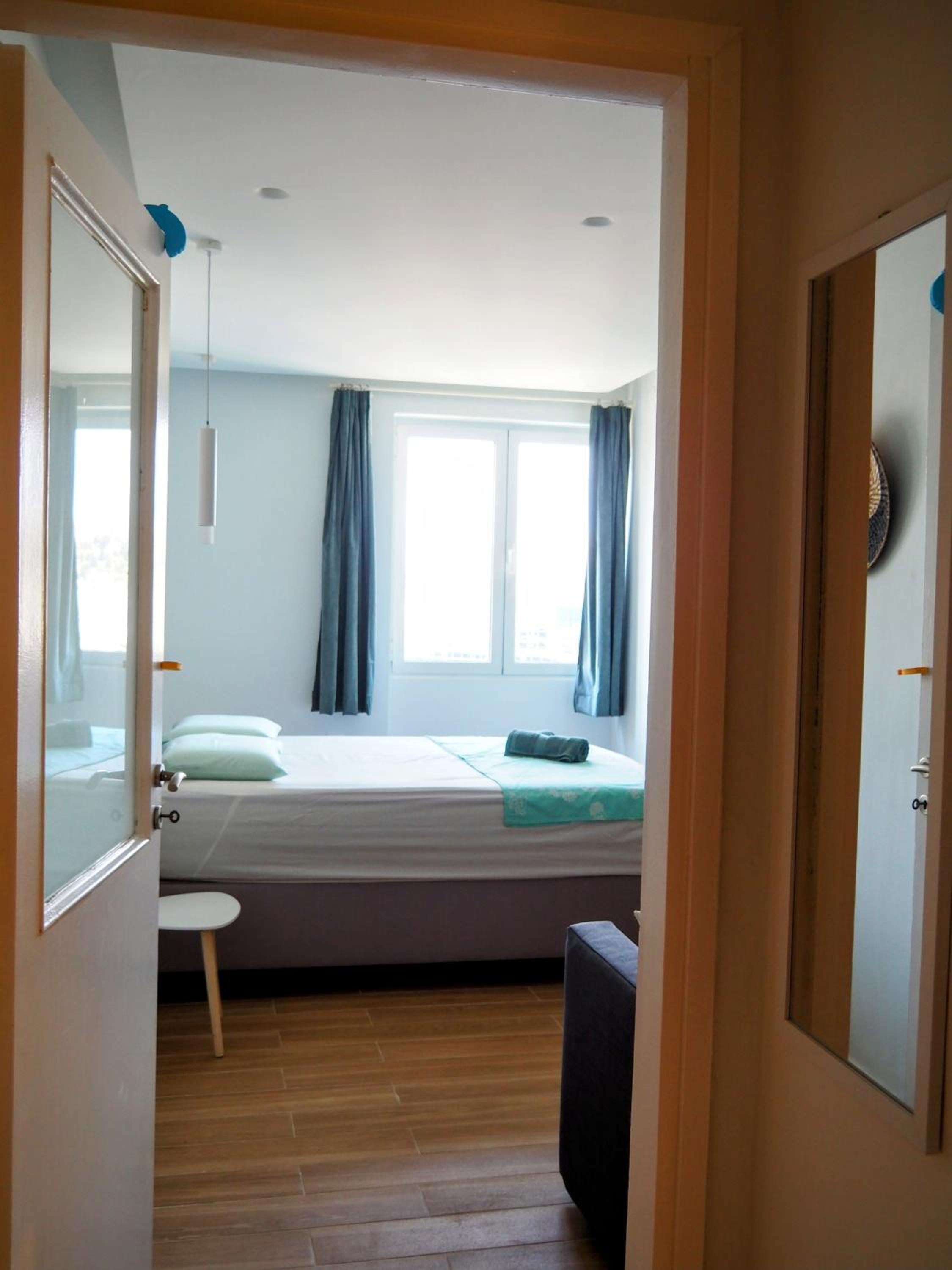 Athens Pearl