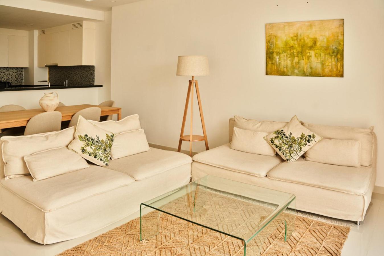 Luxury 58th Floor Seaview 2BR - Paramount Midtown - 6 Guests - 64F Pool Access & Burj View