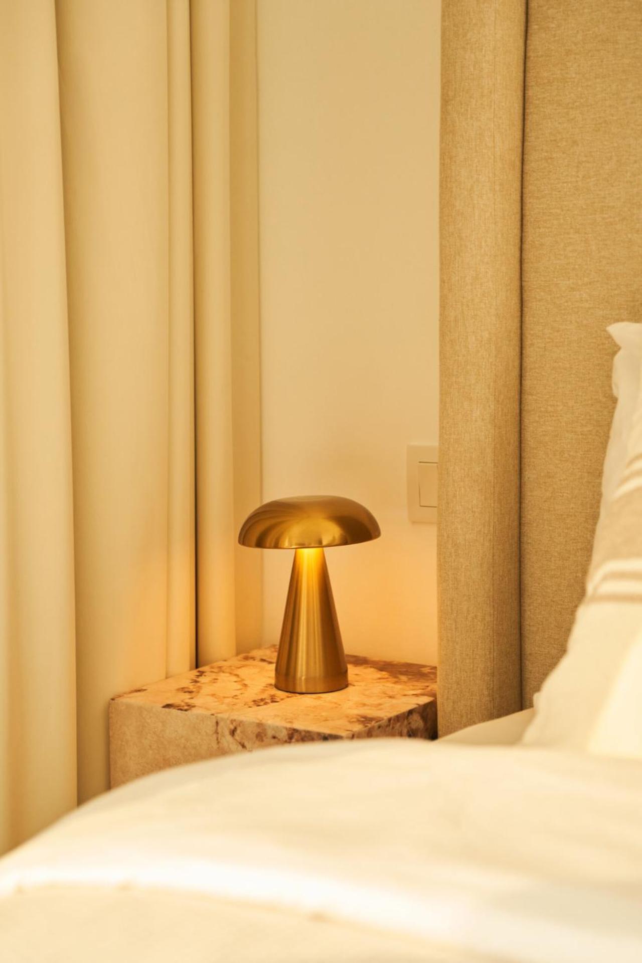 Luxury 58th Floor Seaview 2BR - Paramount Midtown - 6 Guests - 64F Pool Access & Burj View