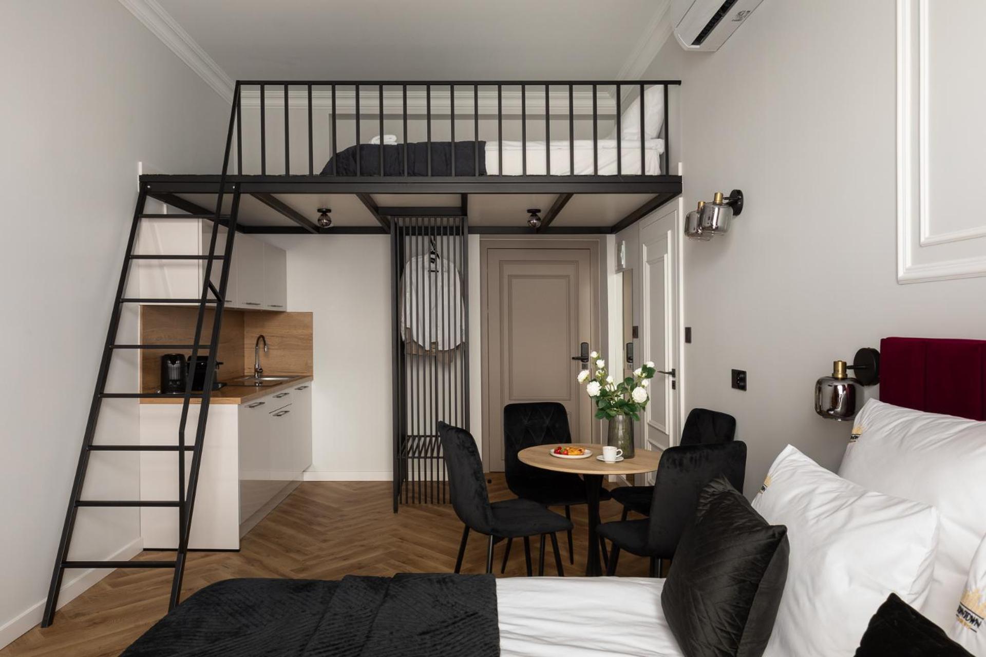 OLD TOWN Charm & Chic by Downtown Apartments