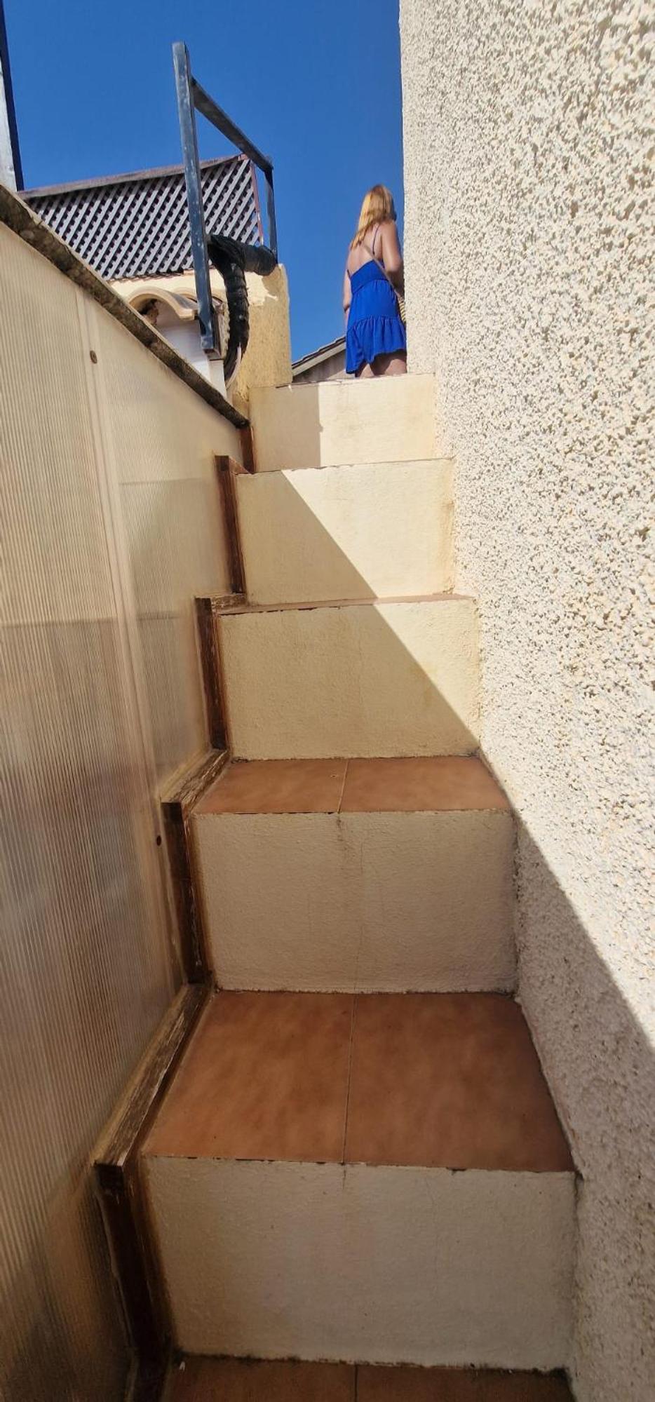 Bungalow con vistas y jacuzzi en Gran Alacant GA102