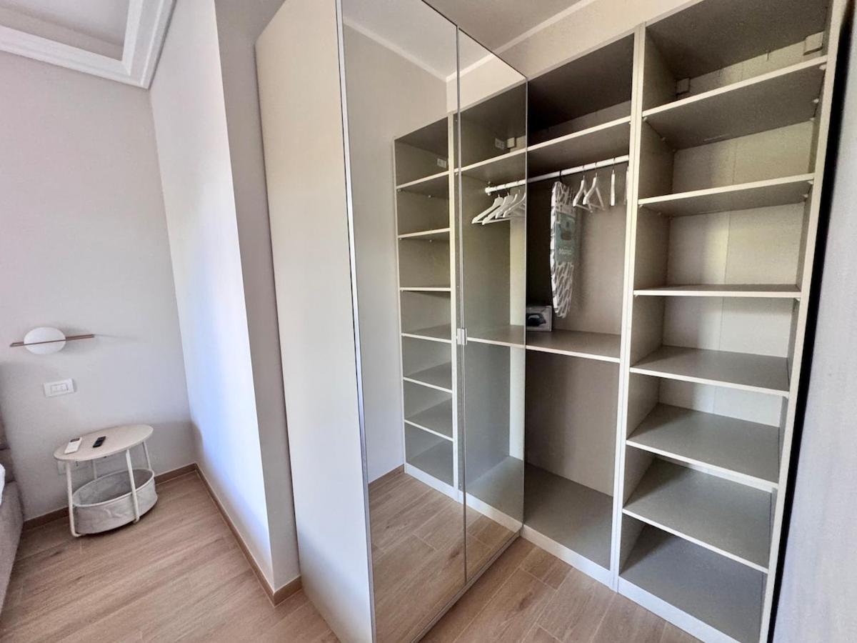 Luxury Apartment Metro Cornelia