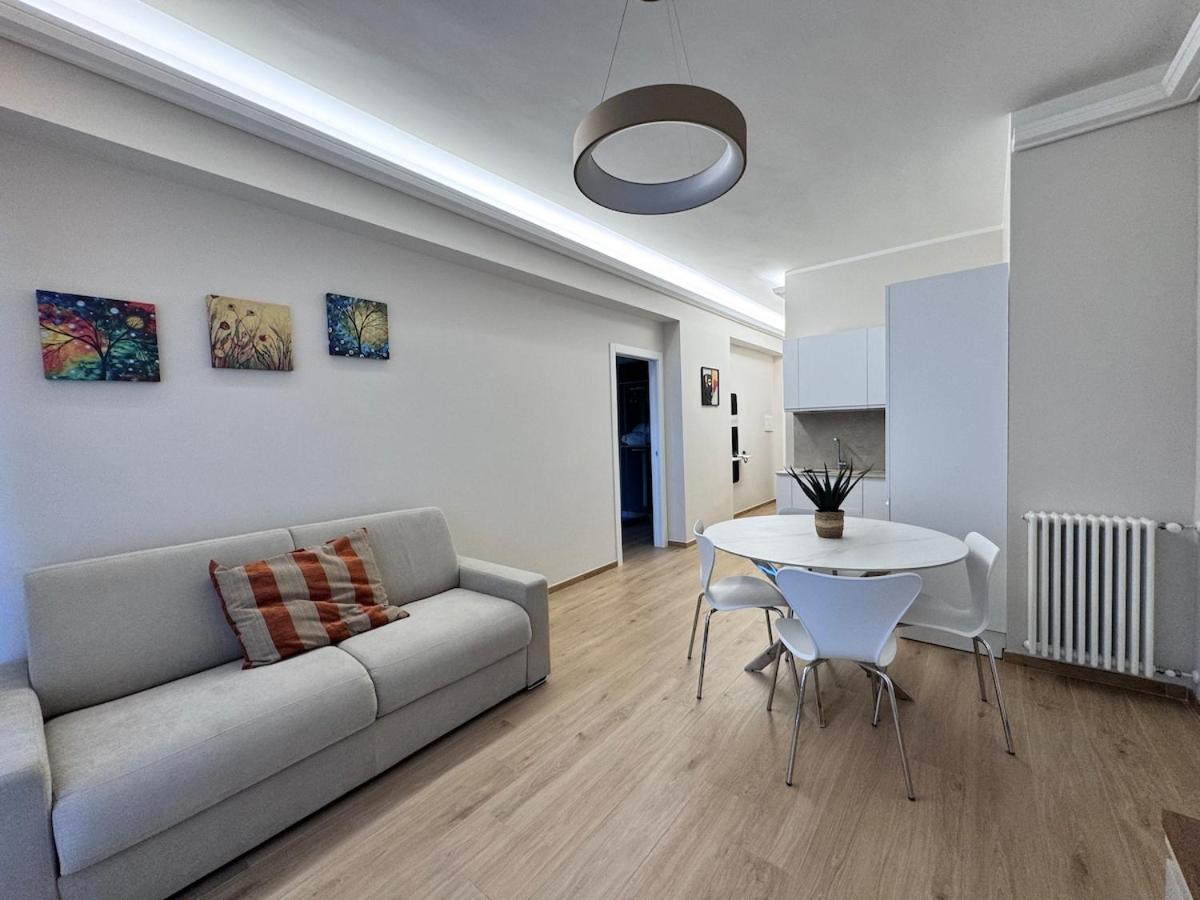 Luxury Apartment Metro Cornelia